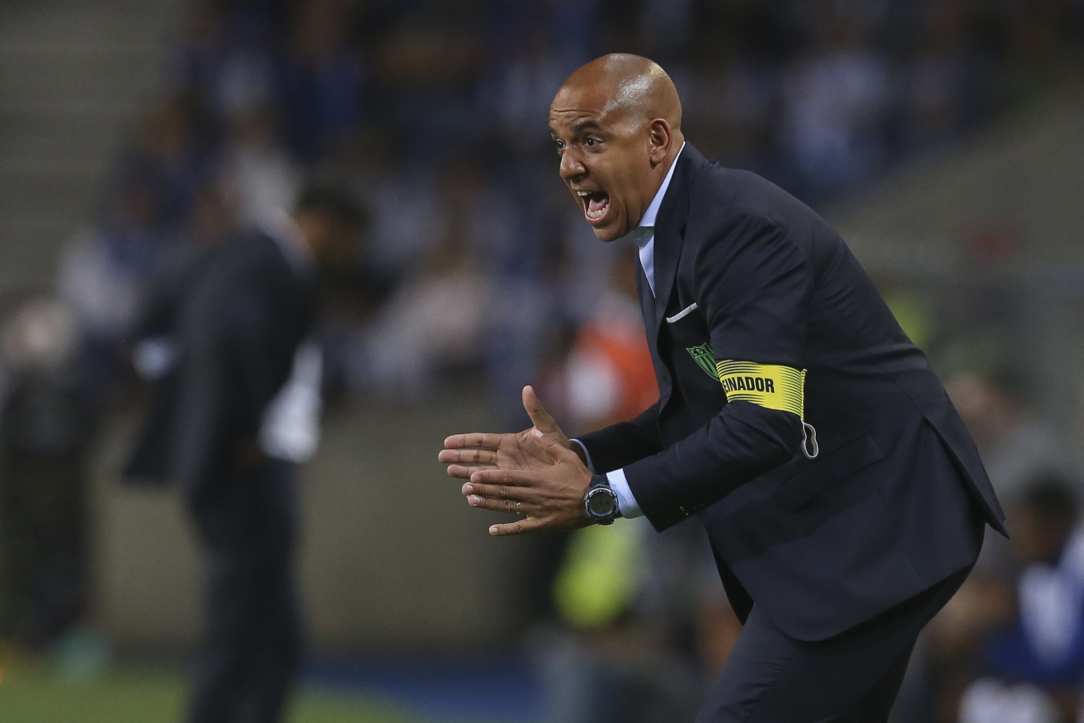 Pepa volta a chamar os mais utilizados para visita do Tondela ao Portimonense