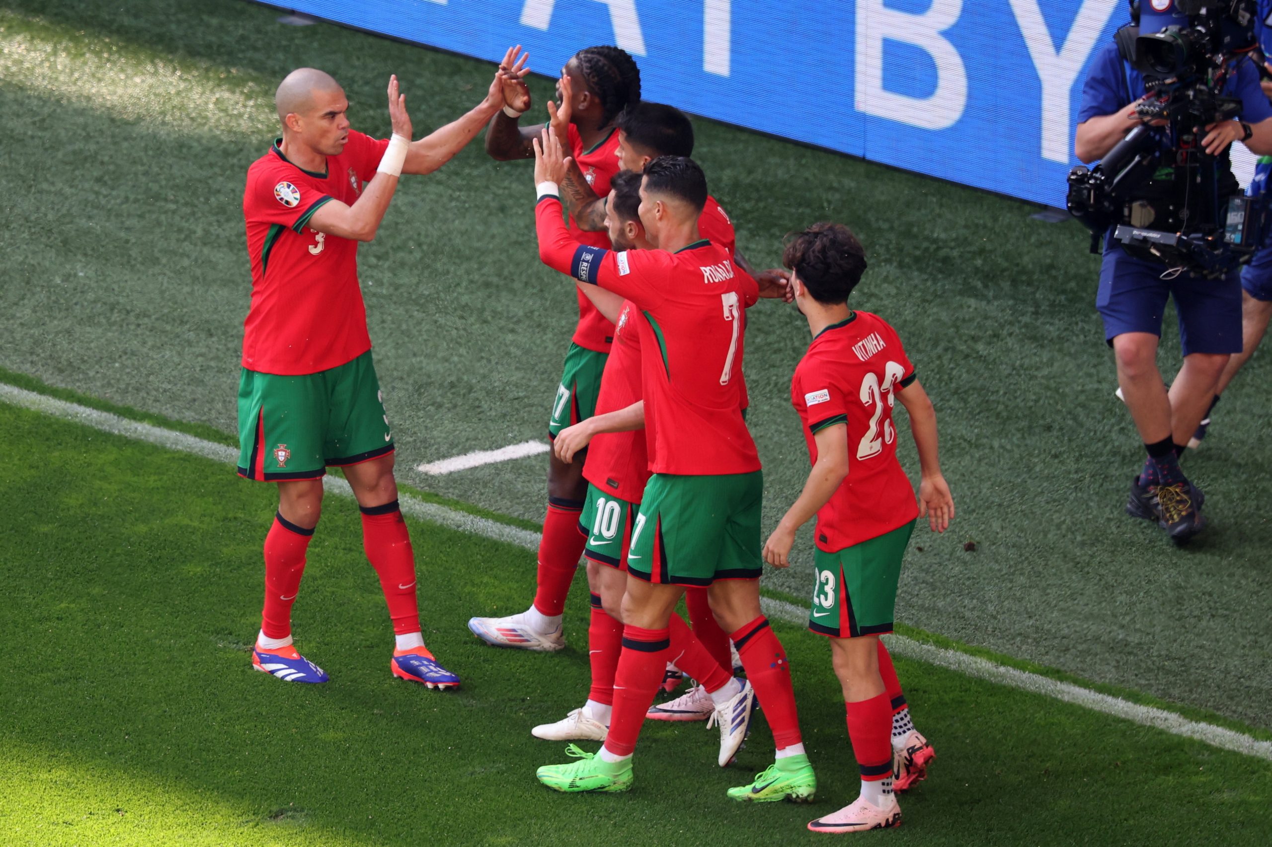 Portugal nos ‘oitavos’ ao bater Turquia. Recorde os golos da vitória