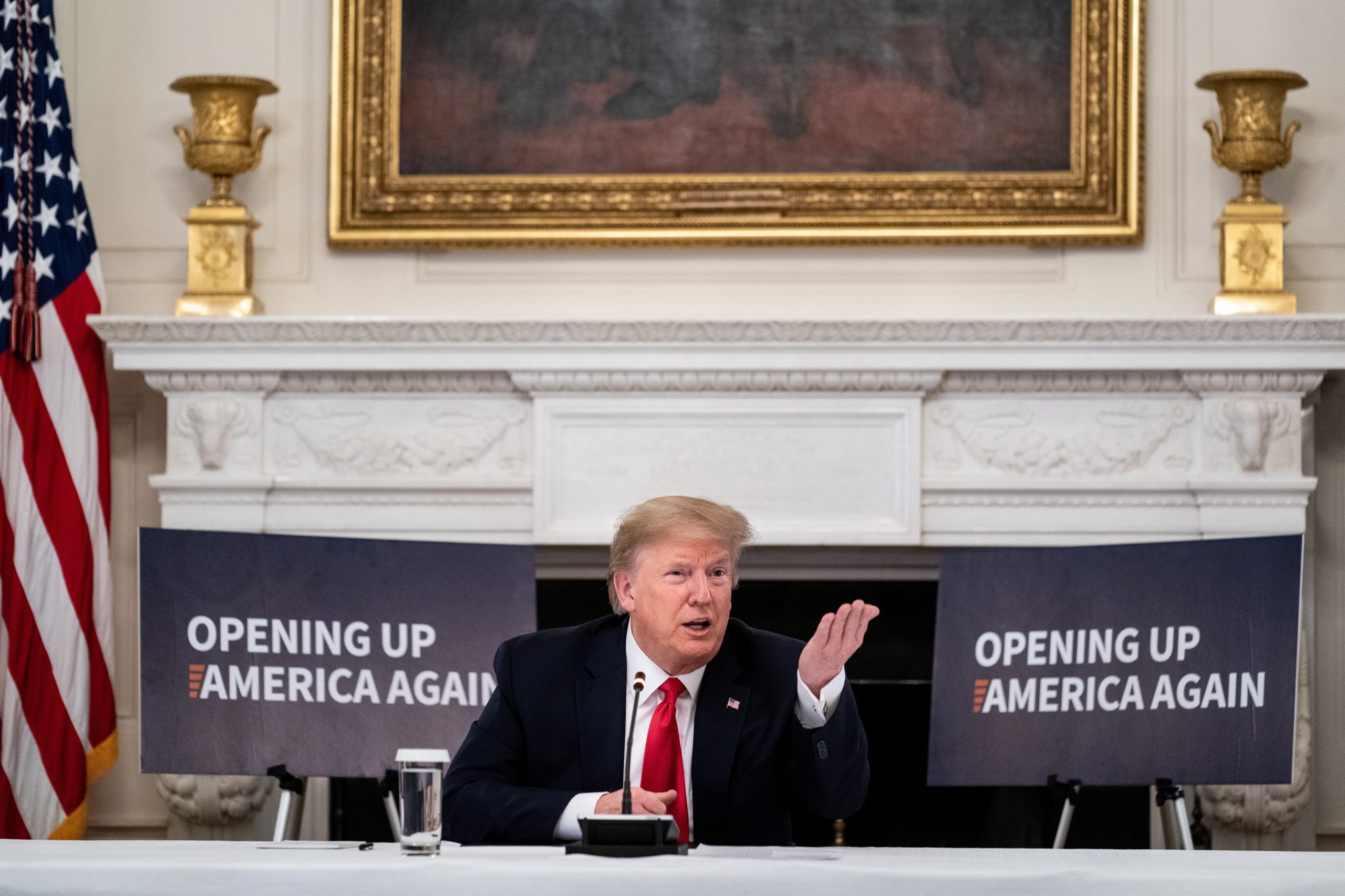 Donald Trump anuncia regresso de comícios em quatro estados