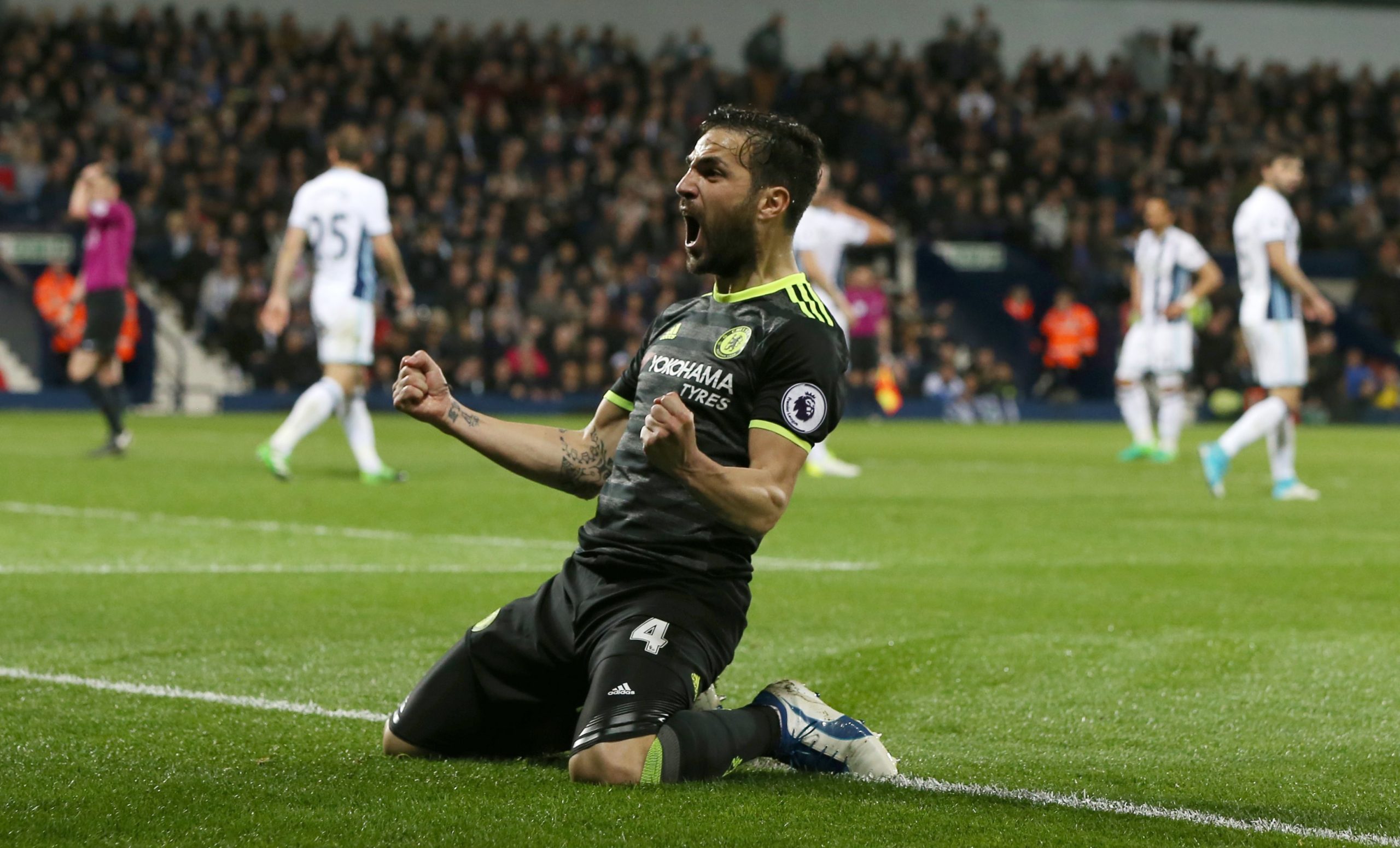 Chelsea conquista sexto título de campeão inglês de futebol