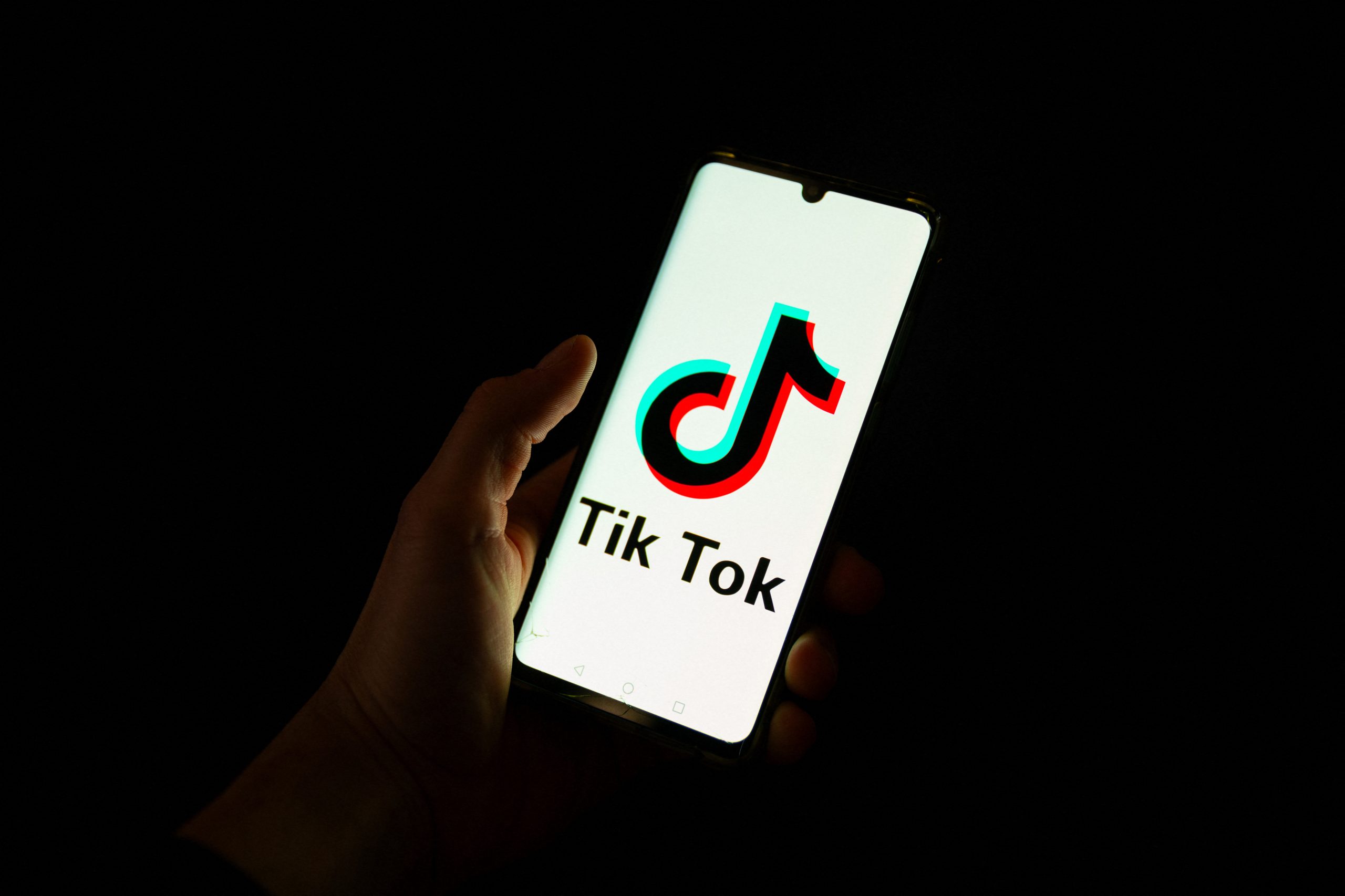Silêncio eleitoral ignorado: queixa acusa TikTok de exibir conteúdos políticos pró-CHEGA