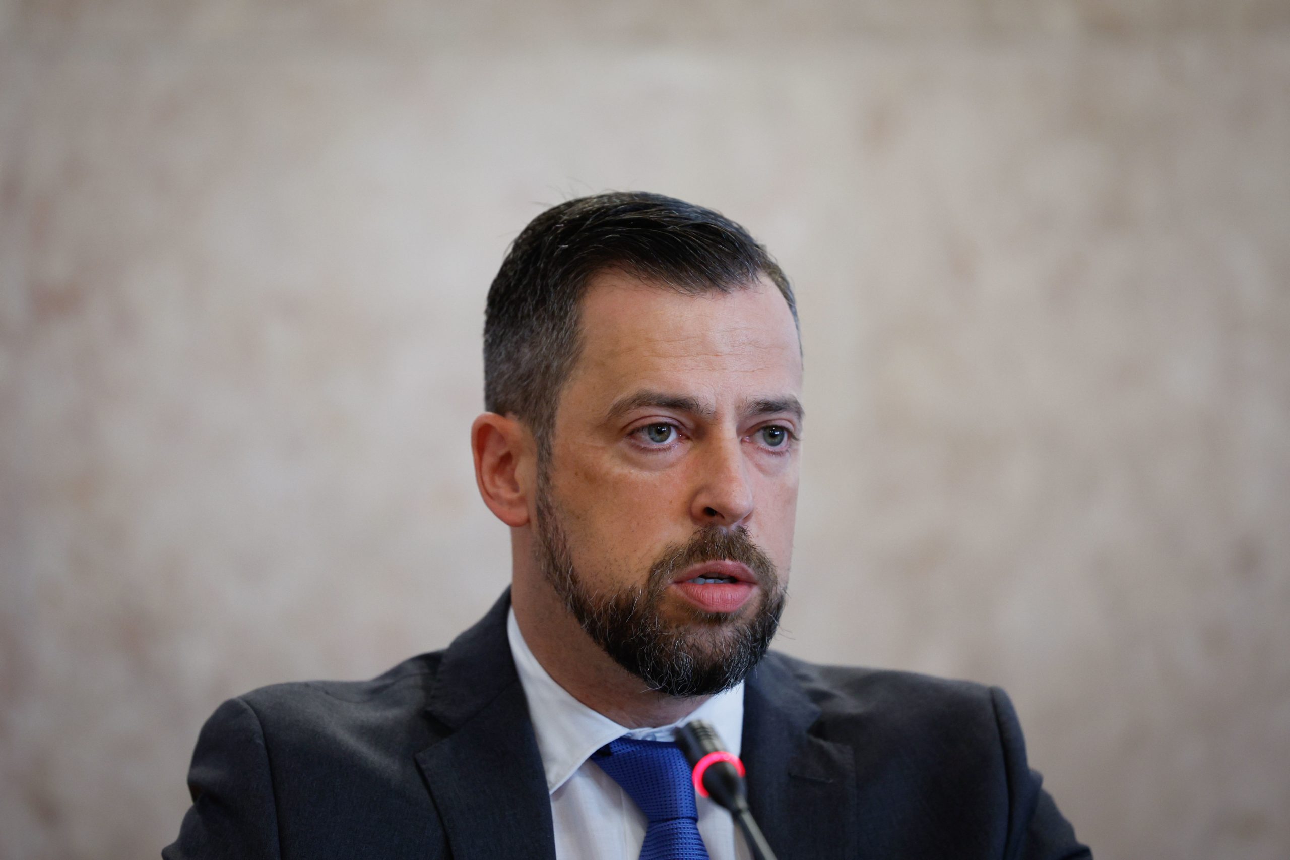 Diretor do SNS confirma abertura de inquérito sobre morte de homem no hospital de Coimbra