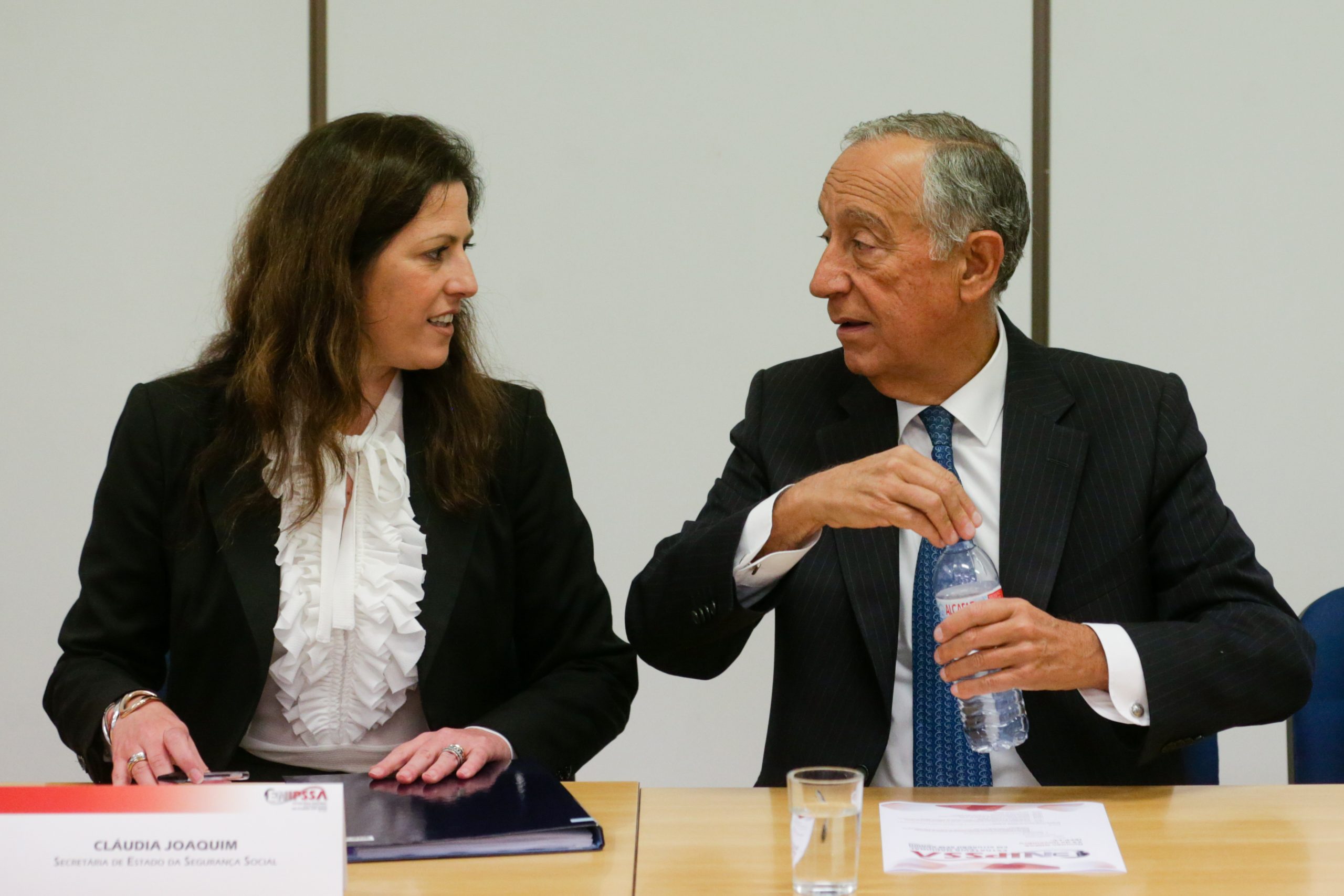 Marcelo pede “mobilização nacional” para acabar com situações de sem-abrigo