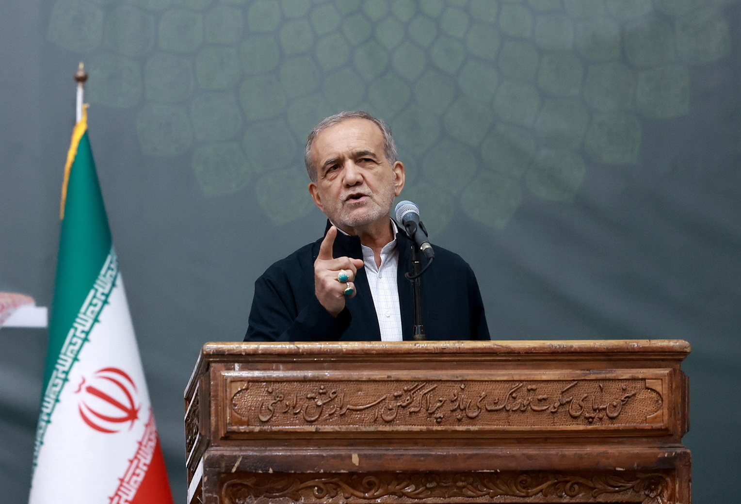“Não pretendemos atacar países vizinhos”. Presidente iraniano pede desculpa aos países do Golfo e promete suspender ataques