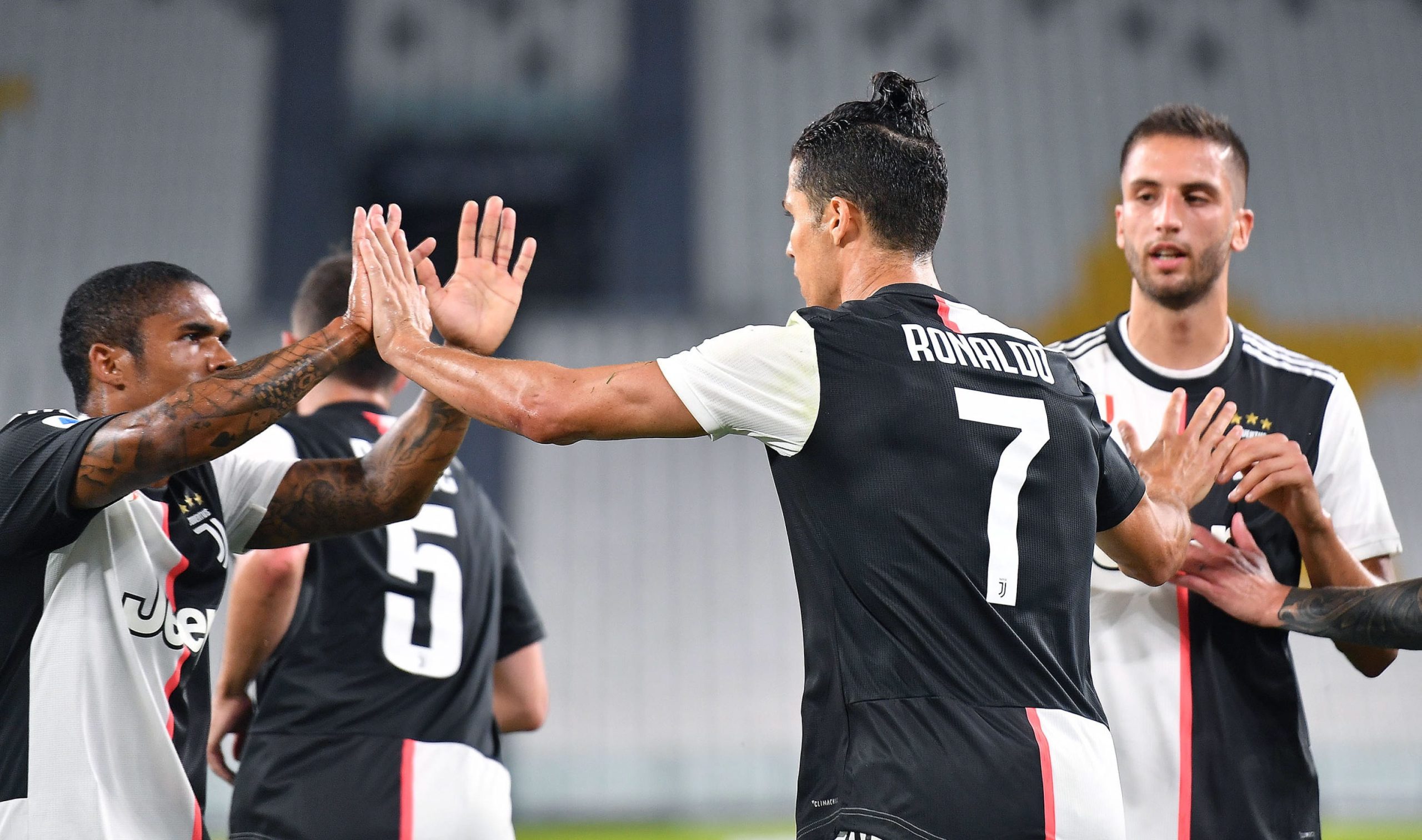Serie A. Juventus goleia Lecce e Cristiano Ronaldo fez o gosto ao pé