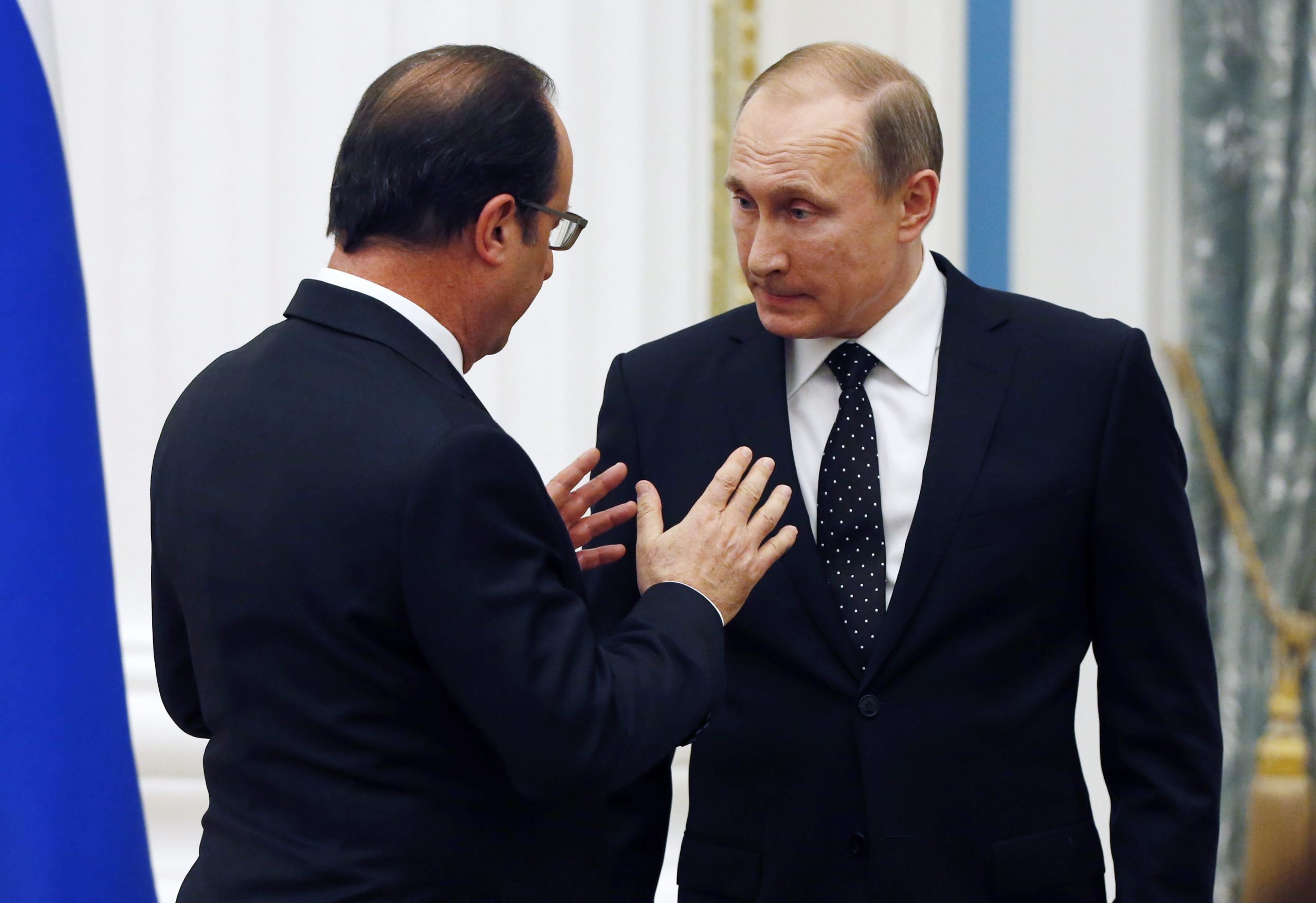 Presidente russo anula visita a Paris