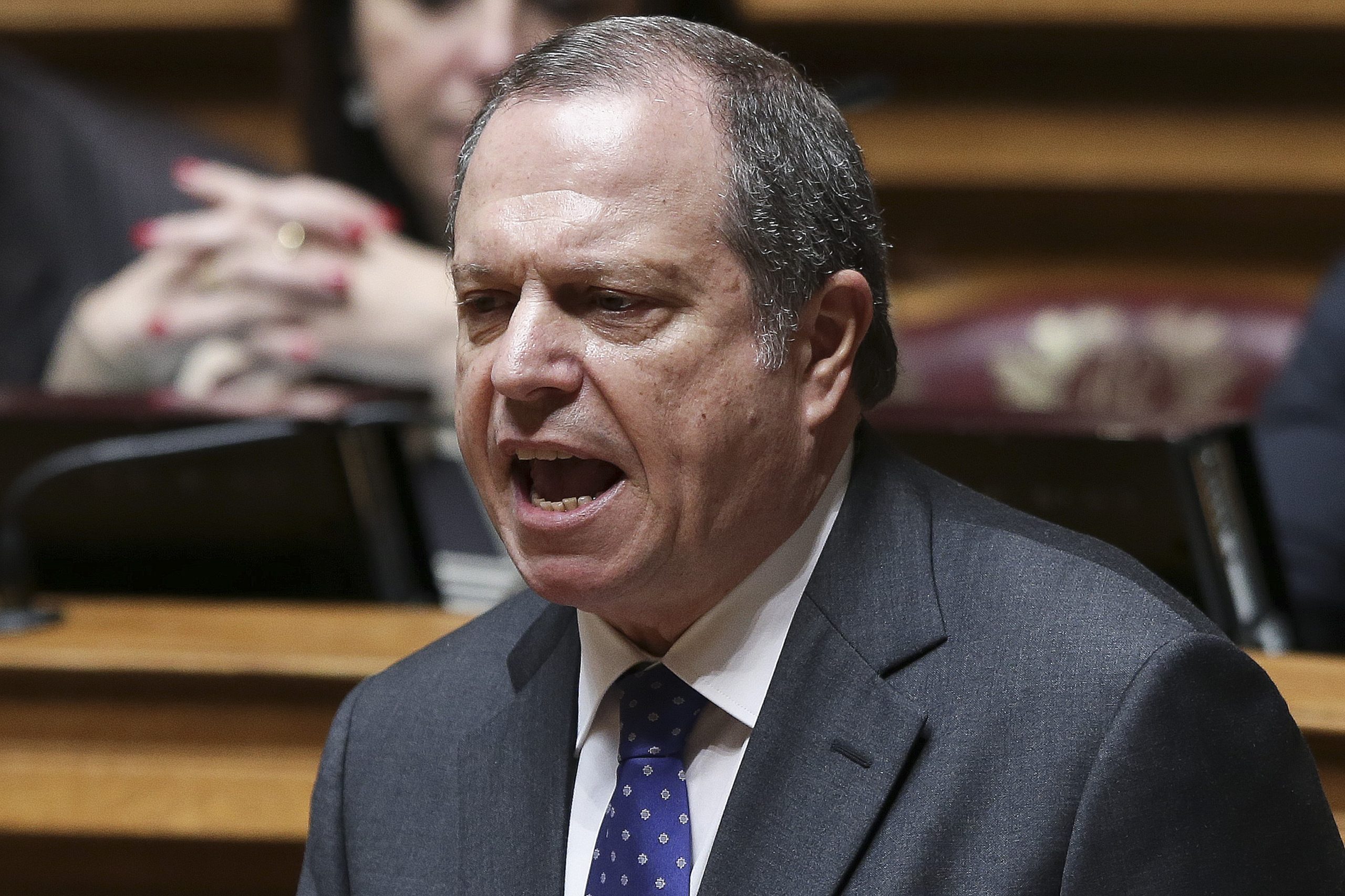 PS entende que críticas ao silêncio de Costa revelam “incapacidade política”