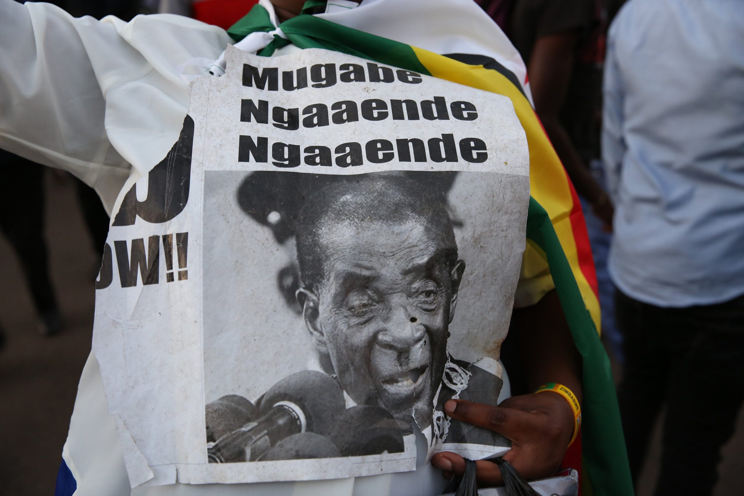 Demissão de Mugabe é “oportunidade de ouro” para direitos humanos, defende Human Rights Watch