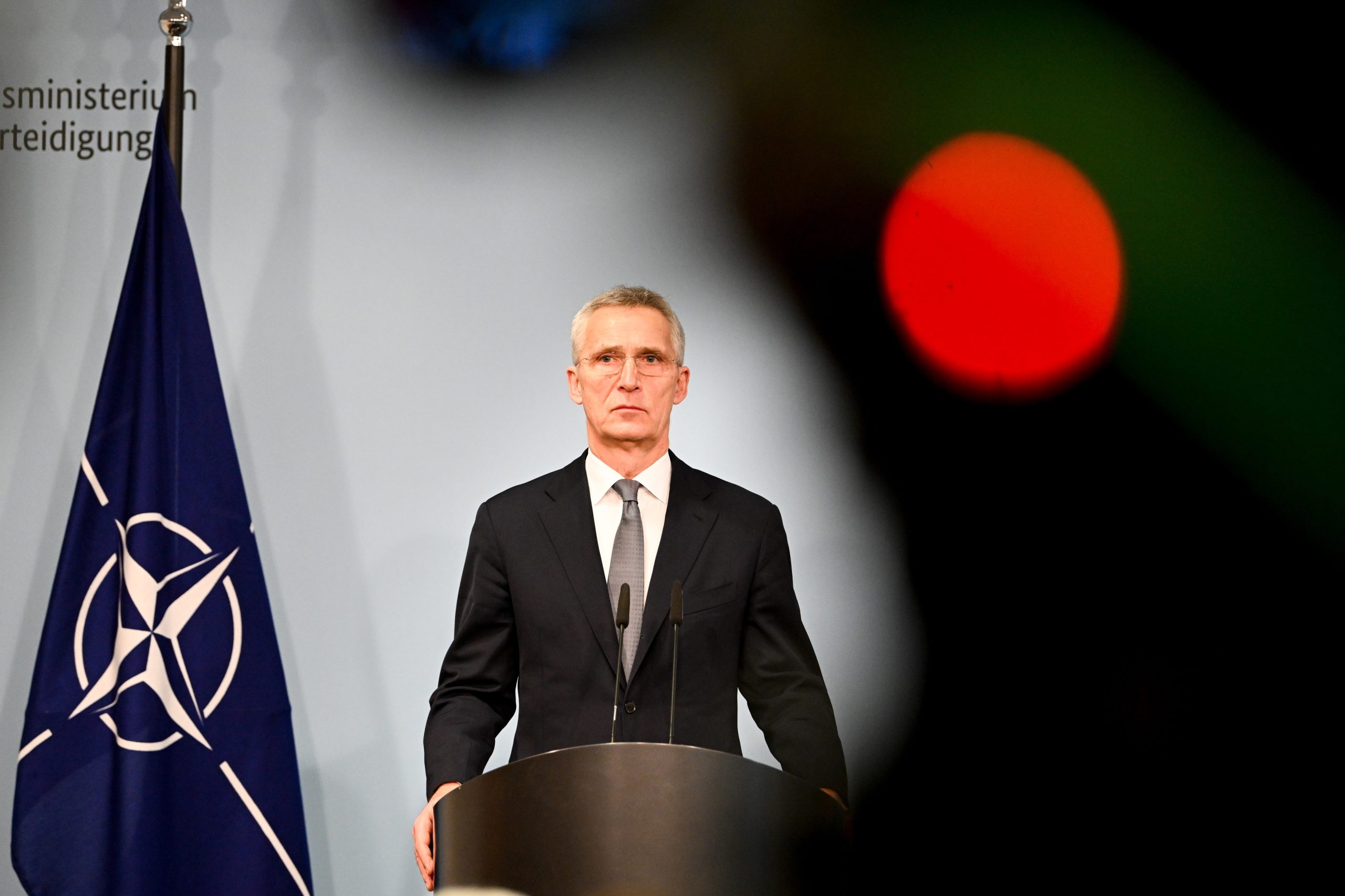Jens Stoltenberg vai deixar liderança da NATO no final de setembro