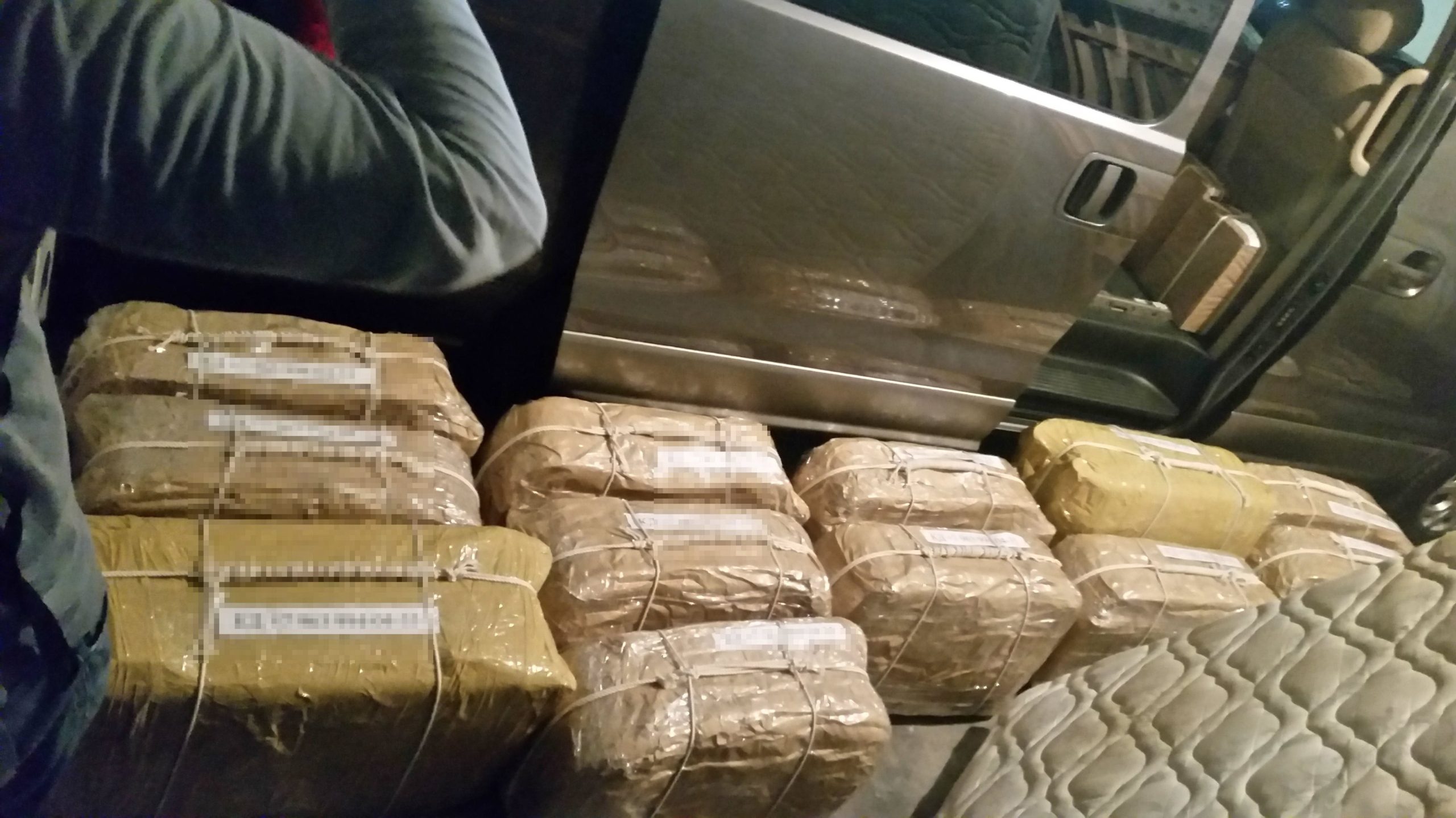 Polícia apreende 400 quilos de cocaína e detém oito pessoas em Portugal e Espanha