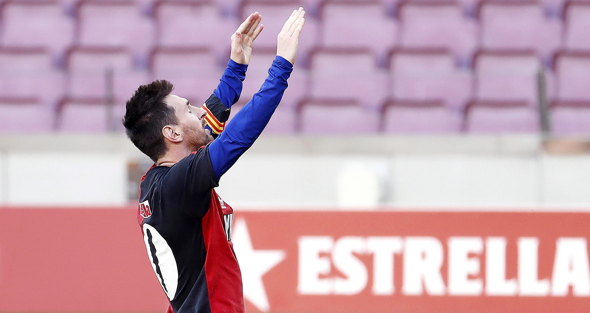 FC Barcelona tenta despenalizar ‘amarelo’ a Messi pela homenagem a Maradona