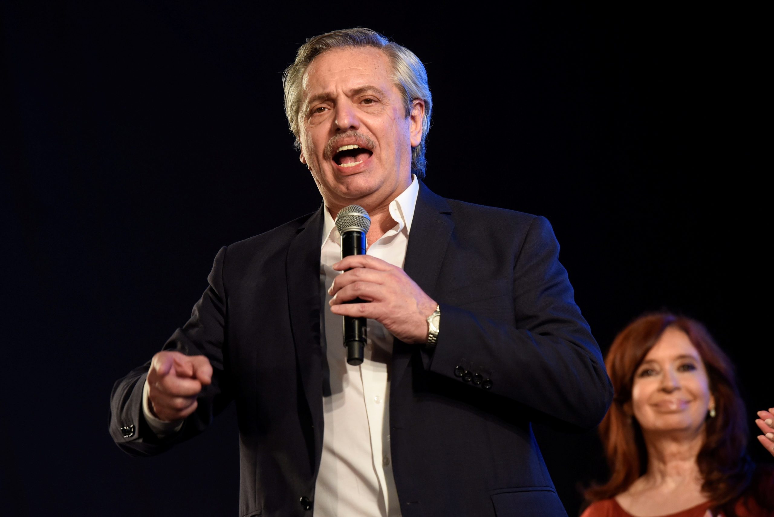 Ex-presidente Alberto Fernández é acusado de desvio de fundos na Argentina