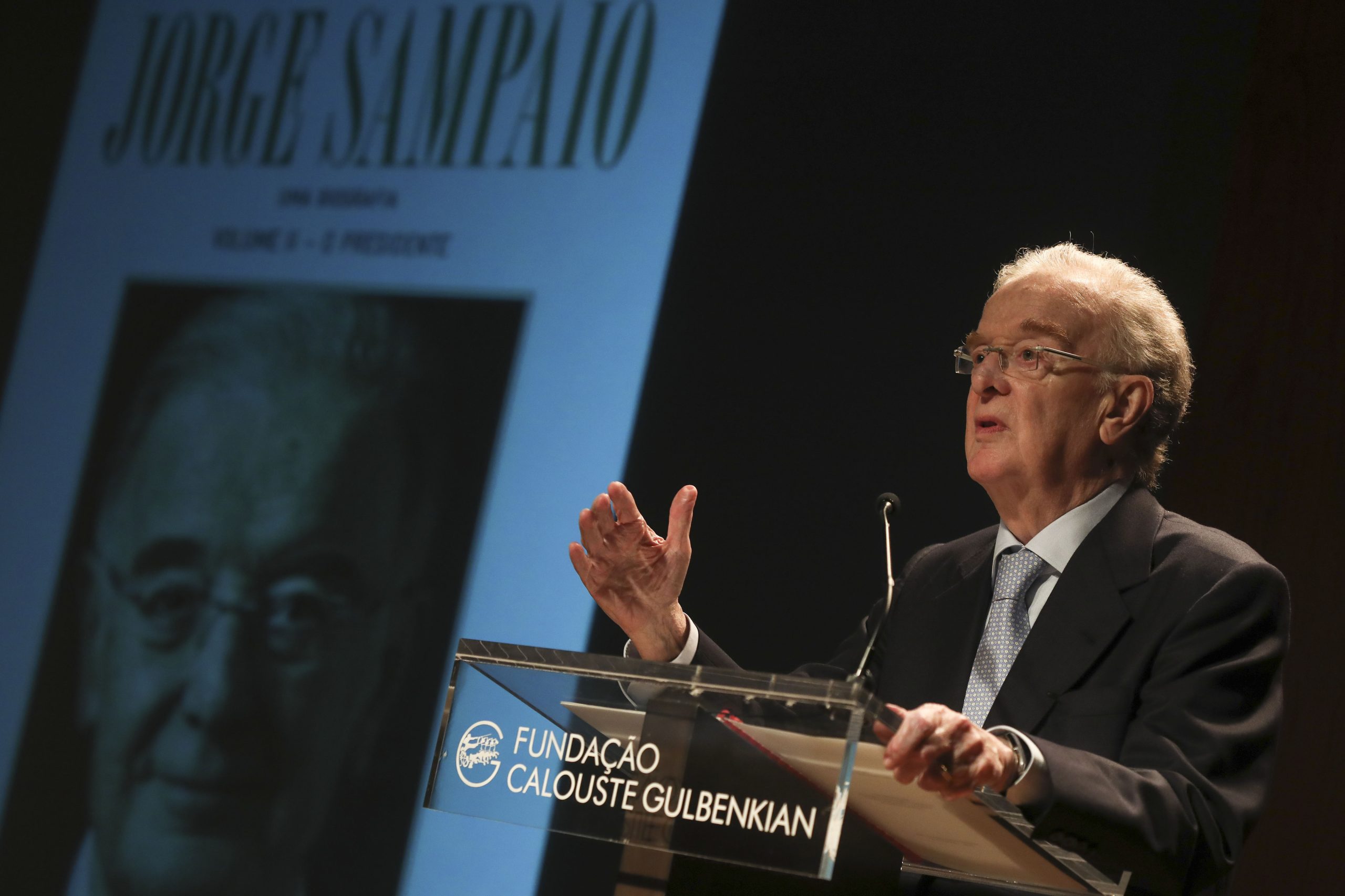Jorge Sampaio alerta para o risco de emergência de novos modelos de governo