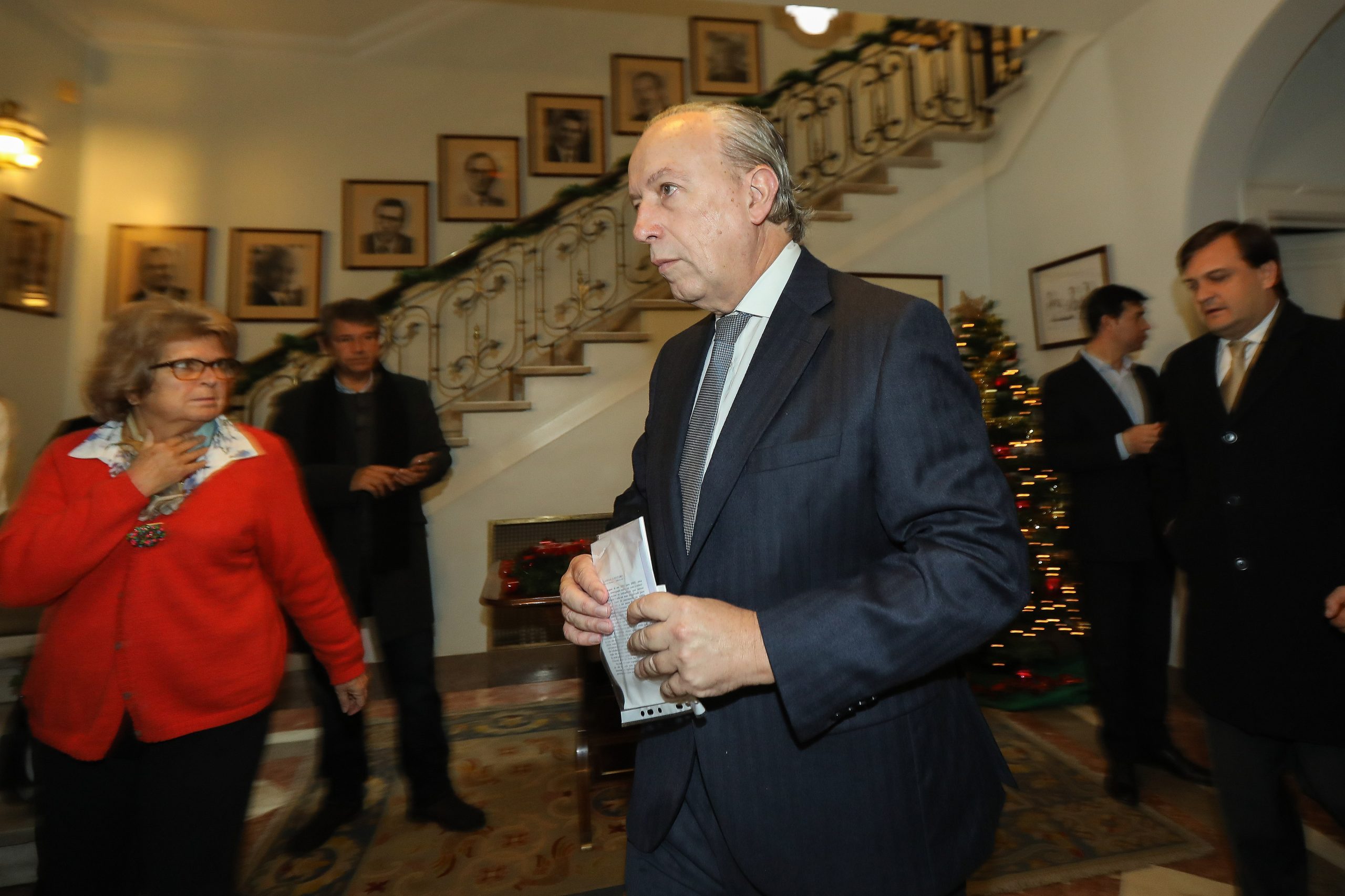 PSD: Moção de Santana quer partido a concorrer “idealmente” sozinho nas legislativas