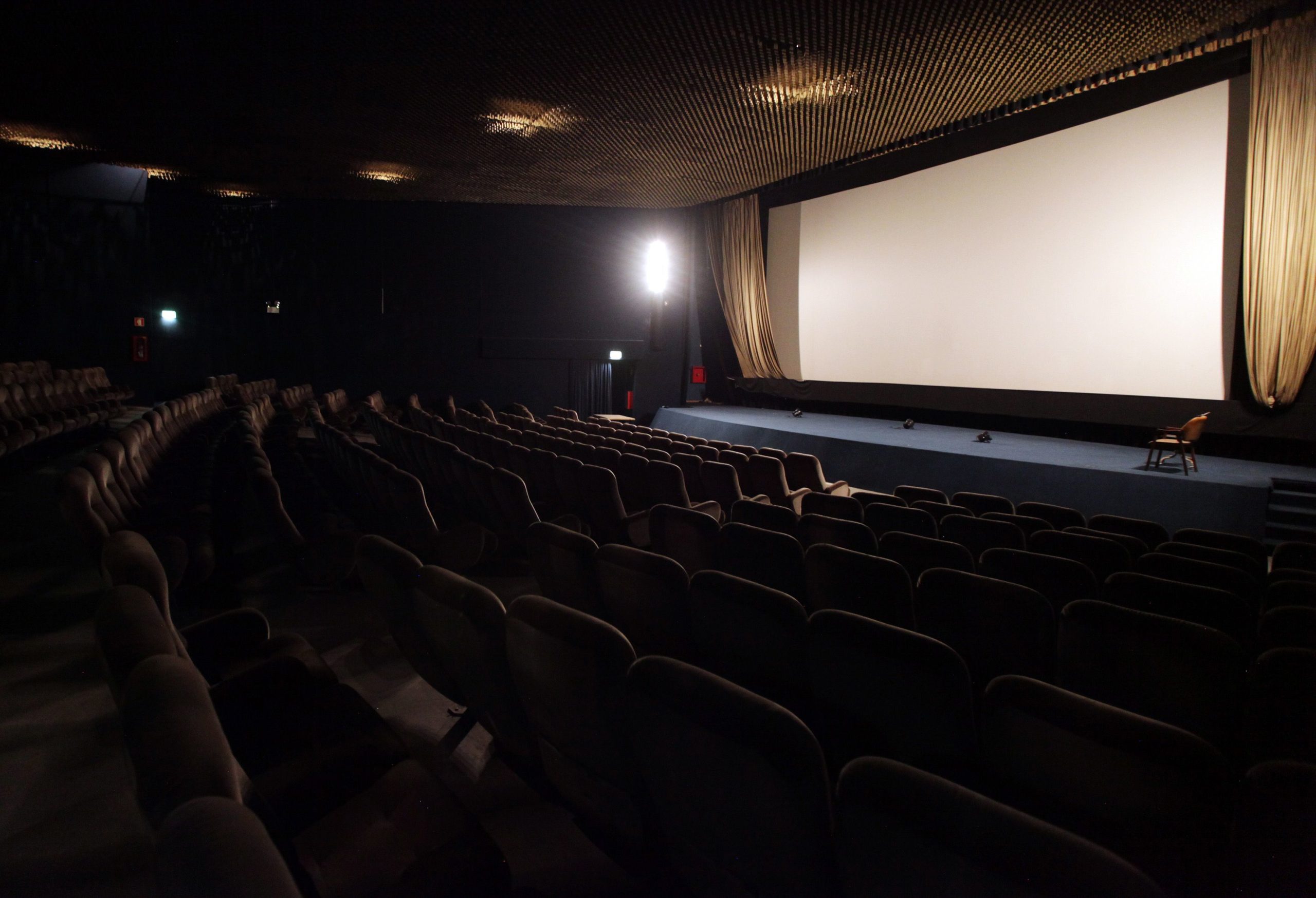 Cinemas perderam em fevereiro quase 300 mil espectadores