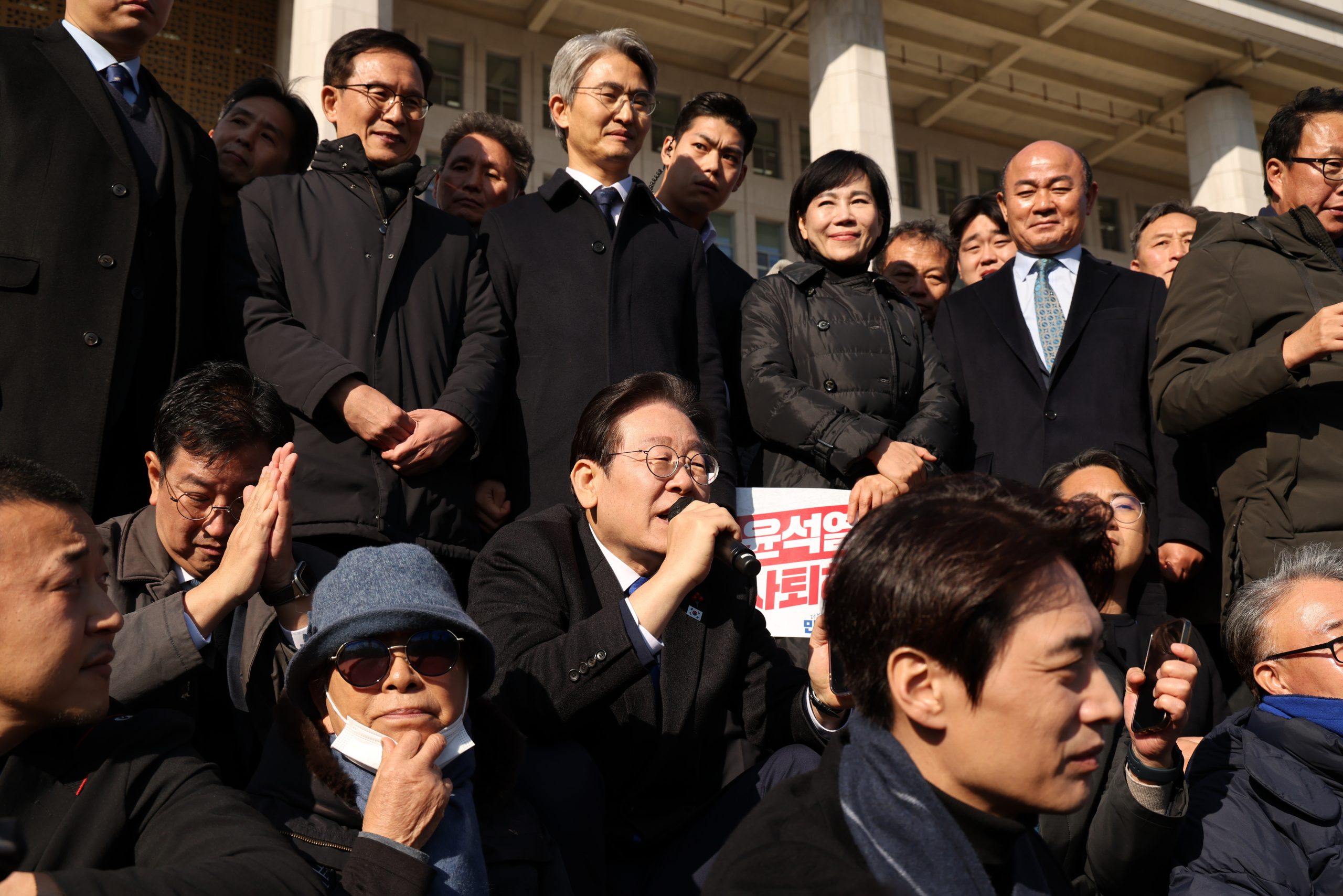 Ministro da Defesa da Coreia do Sul pede demissão após imposição de lei marcial