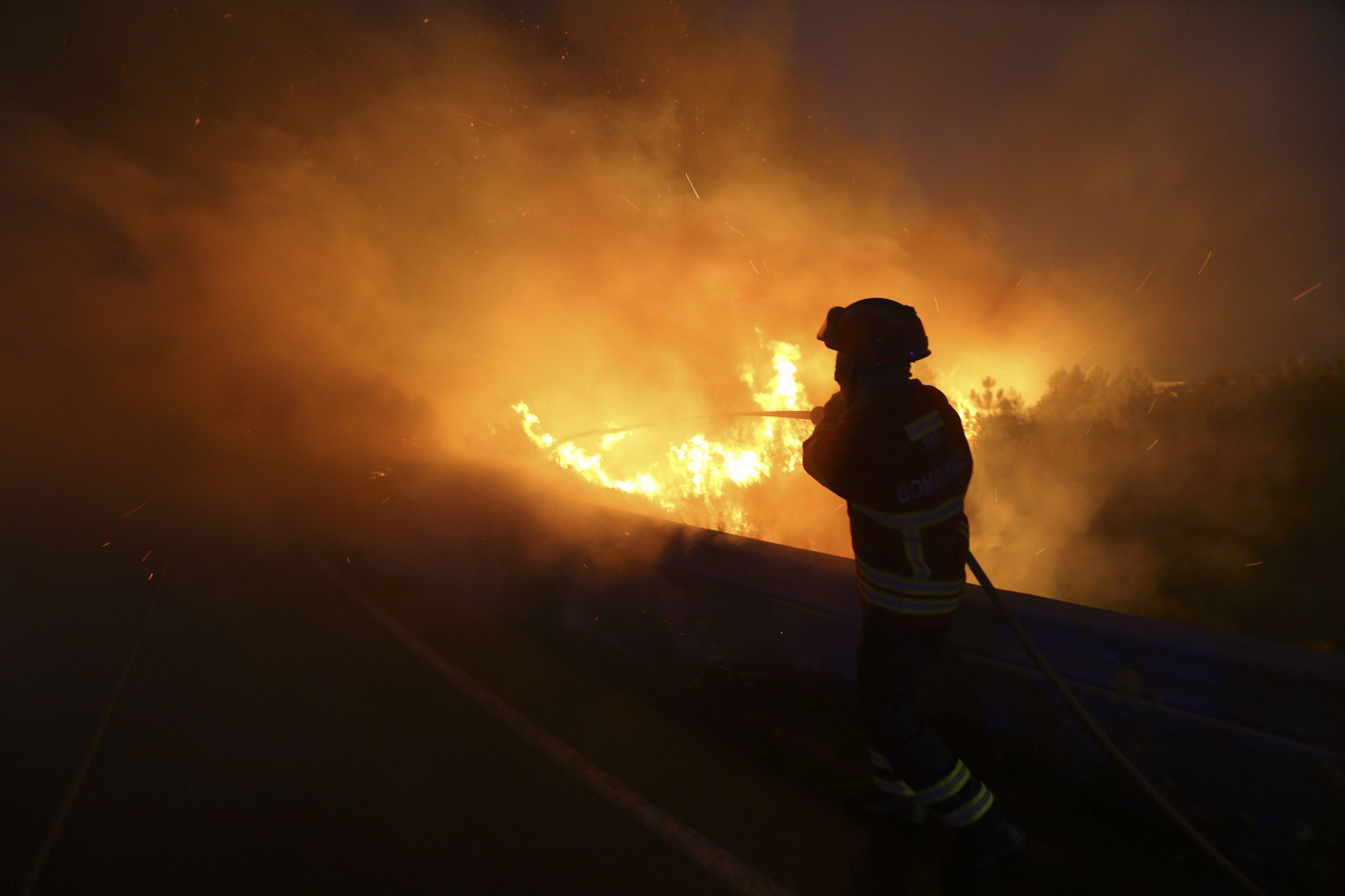Incêndios. Frentes de Alijó dominadas, Murça ainda preocupa