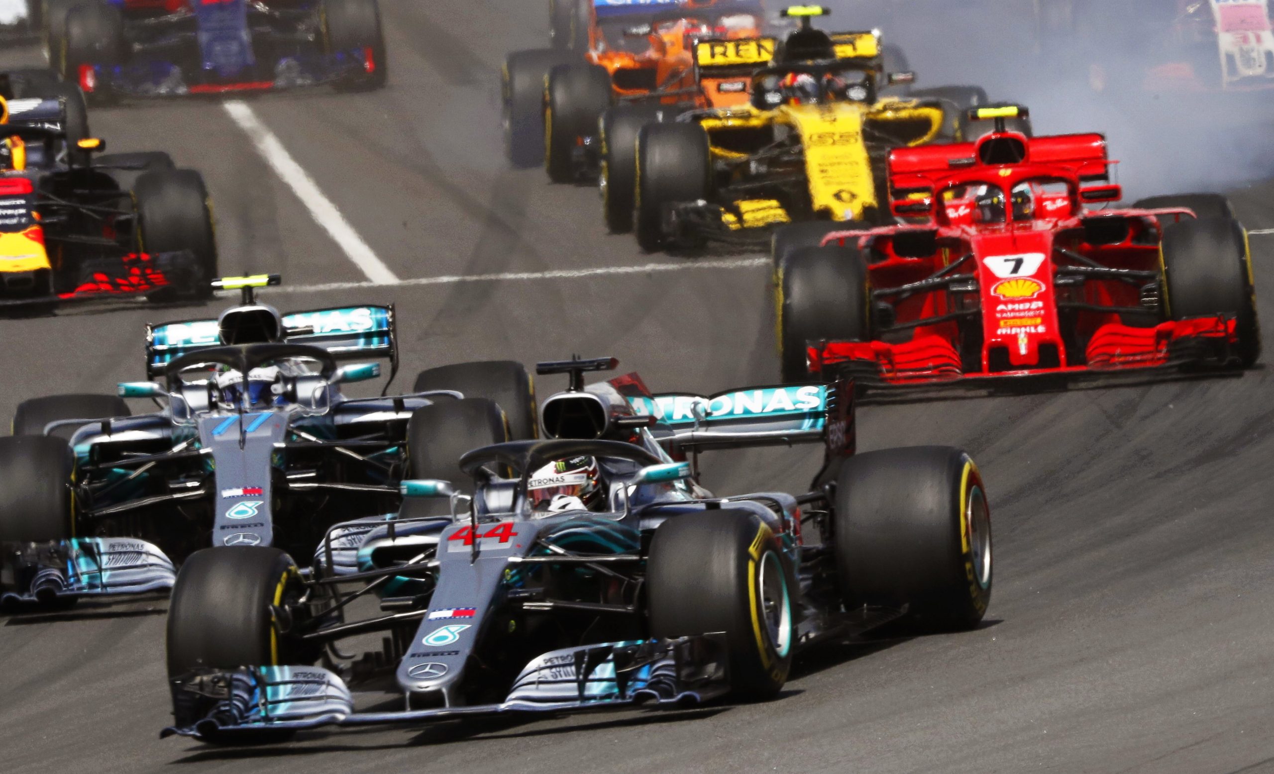 F1: Lewis Hamilton vence GP de Espanha e alarga liderança no Mundial