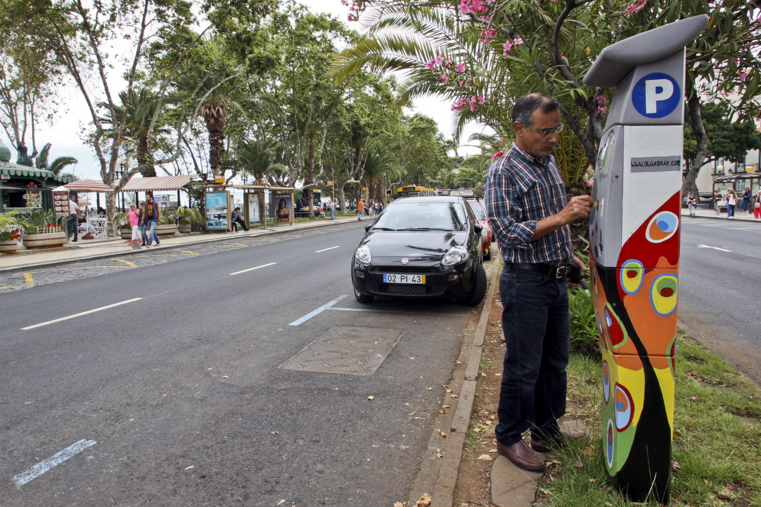 Conselho de Ministros aprova descentralização no estacionamento público