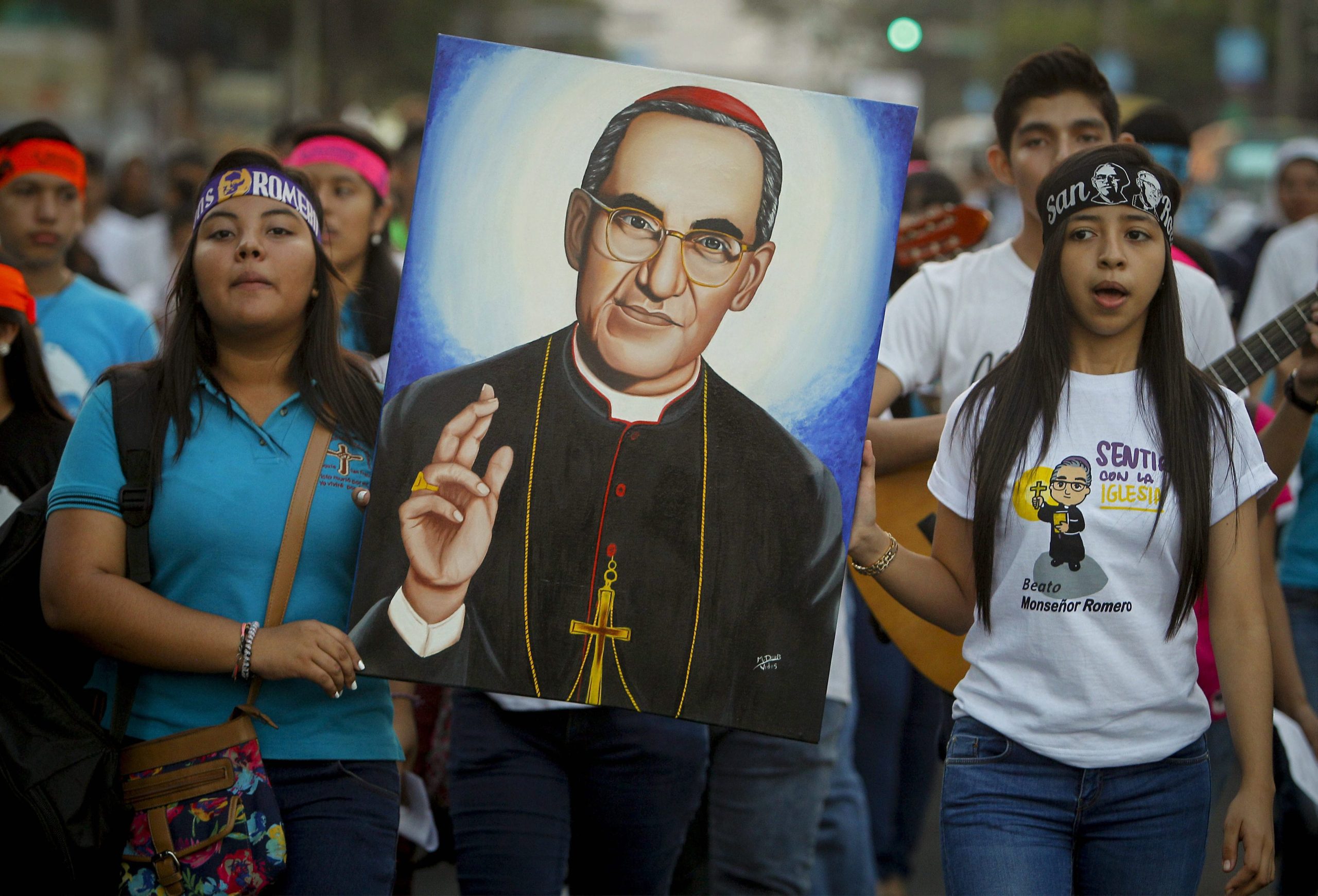 Vaticano estuda possível milagre de bispo de El Salvador Óscar Romero