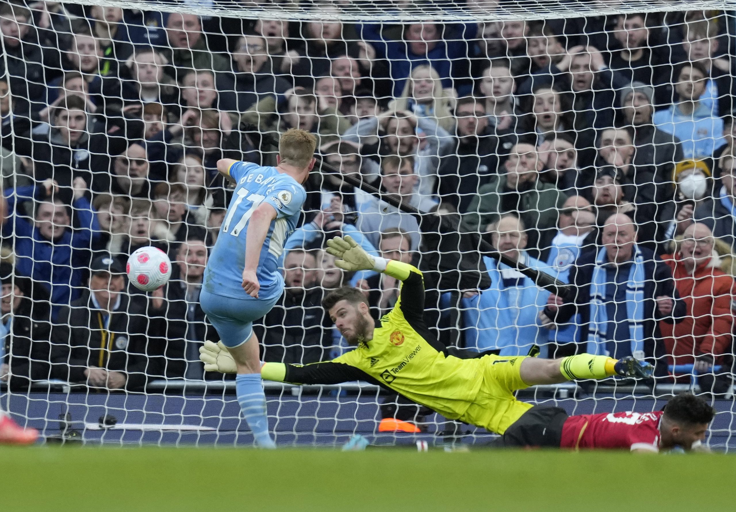 Líder City ‘esmaga’ United no dérbi de Manchester, antes de receber Sporting