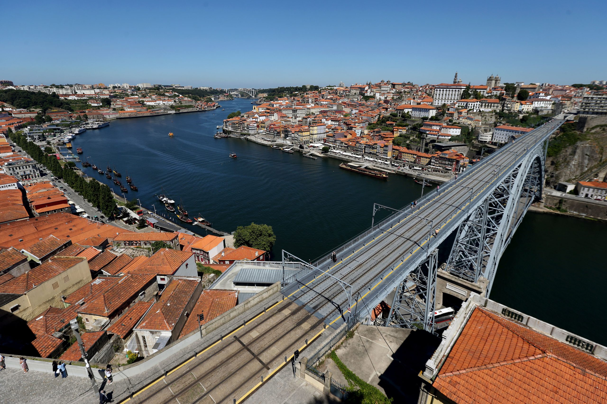 Profissionais liberais vão reunir-se no Porto para discutir dificuldades e desafios laborais em Portugal