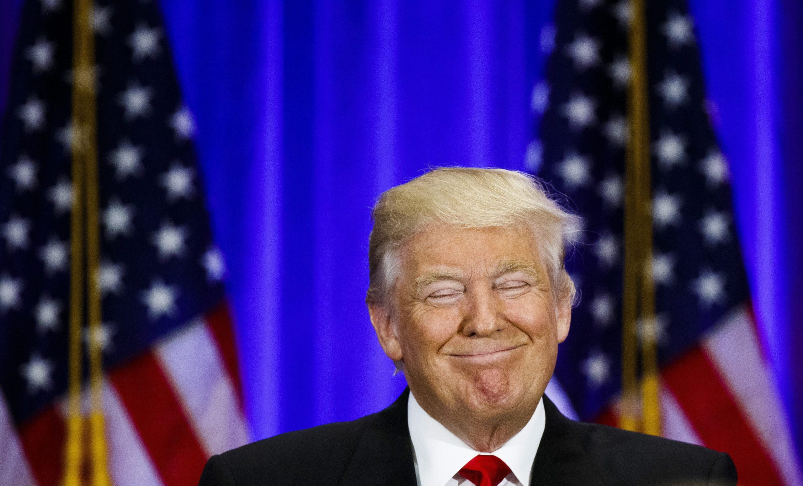 Destruíram a estrela de Trump no passeio da fama