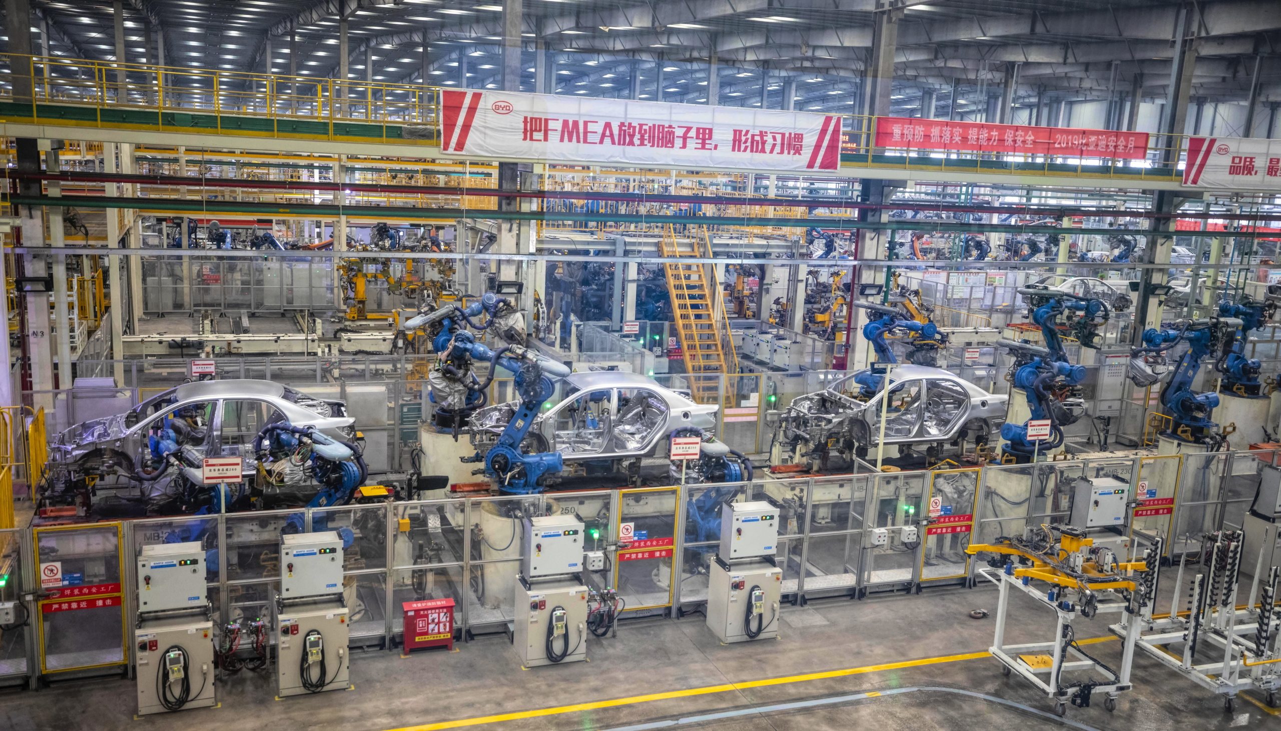 Comissão vai abrir investigação sobre subvenções para carros elétricos chineses