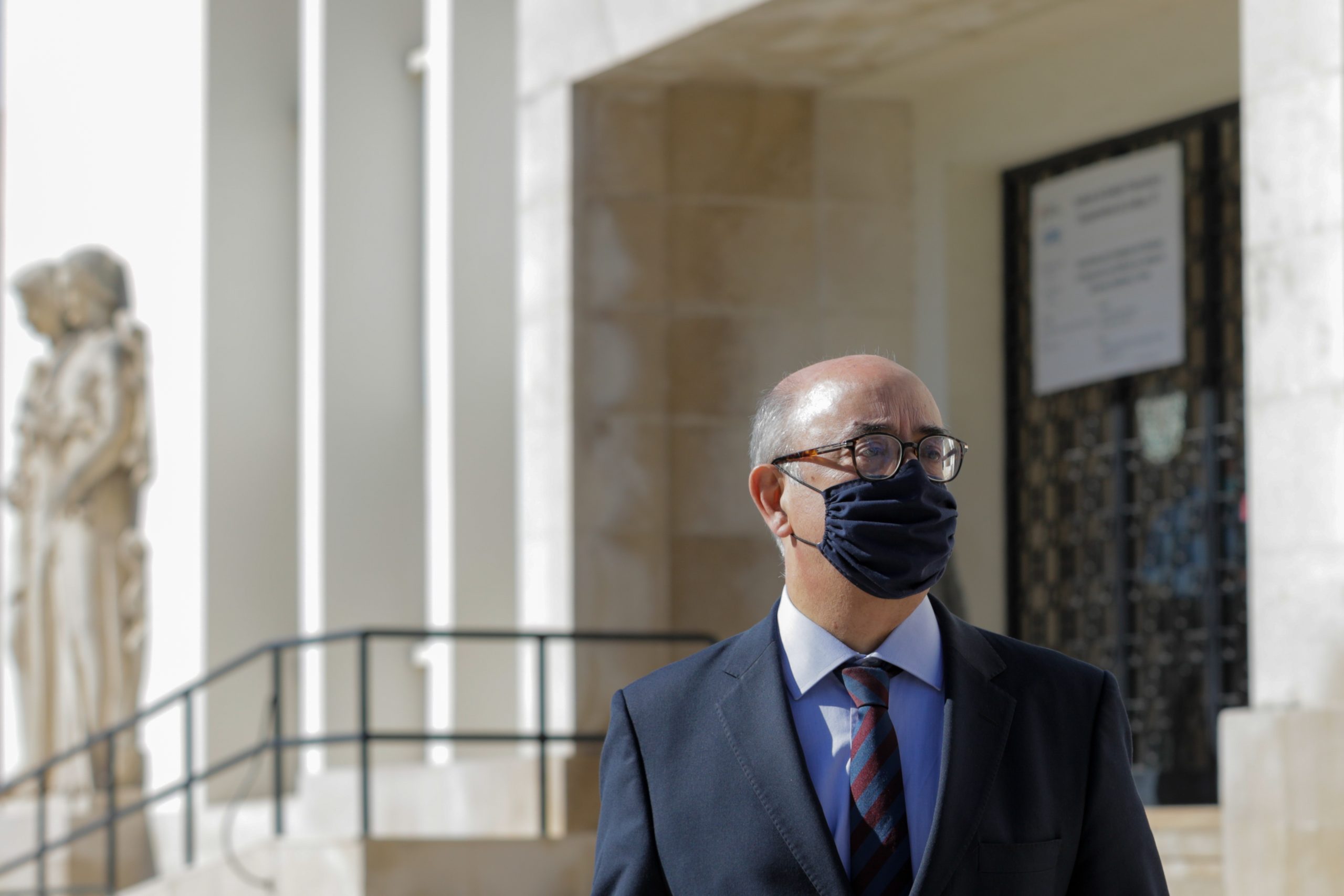 Azeredo Lopes chocado com a facilidade com que os paióis podiam ser assaltados