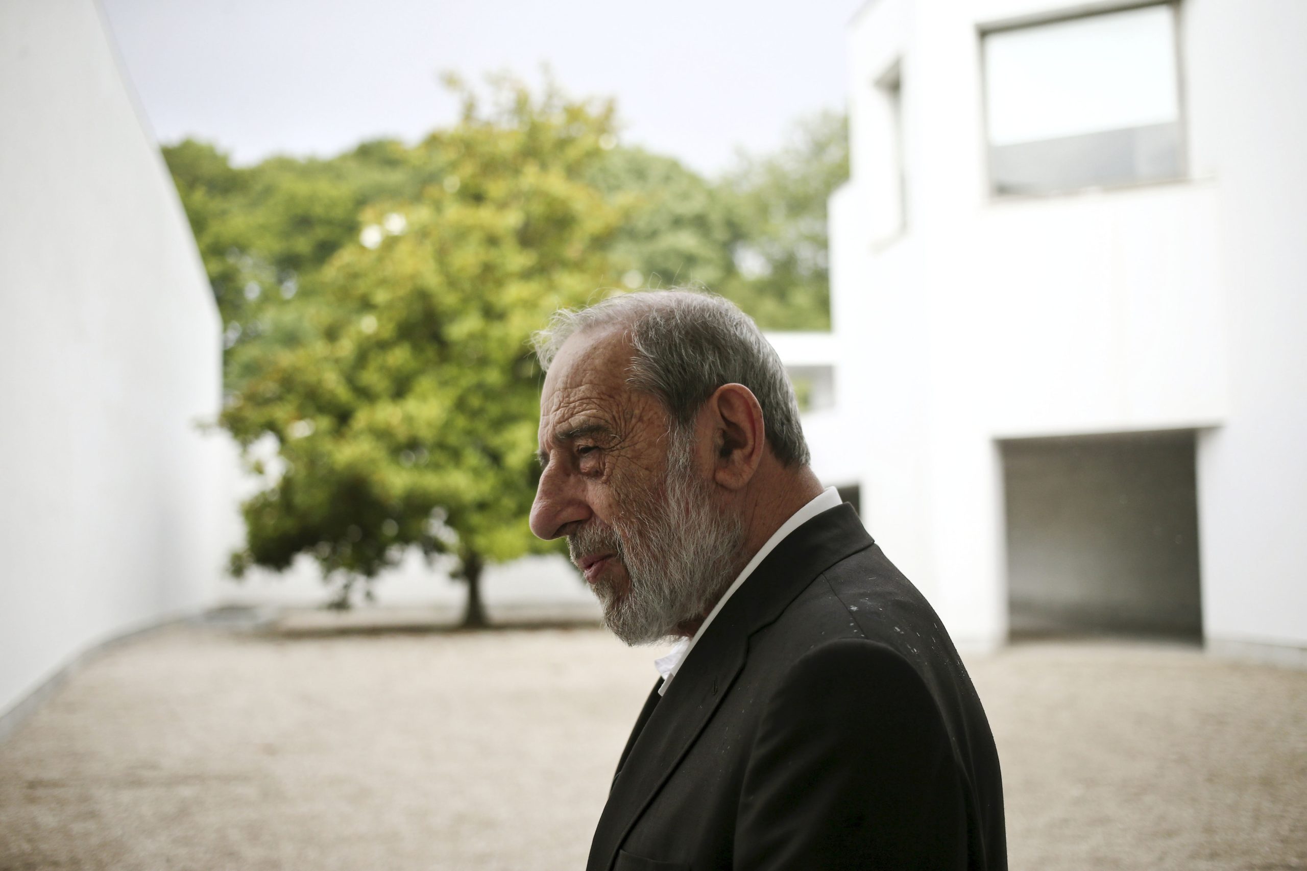 Álvaro Siza e outros arquitetos desenham possíveis cenários para reconstrução da Síria