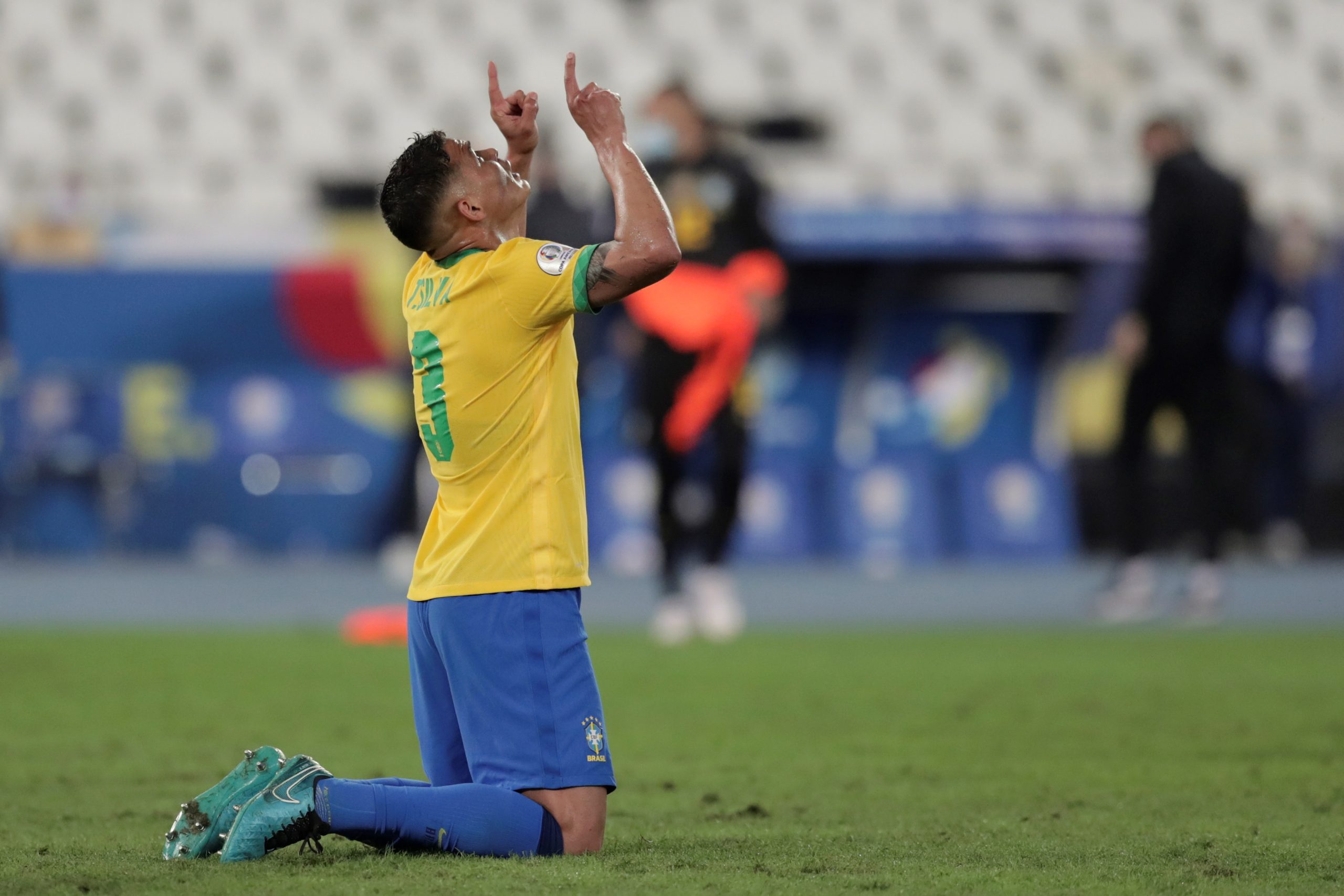 Copa América. Brasil aguenta-se com menos um face ao Chile e está nas ‘meias’
