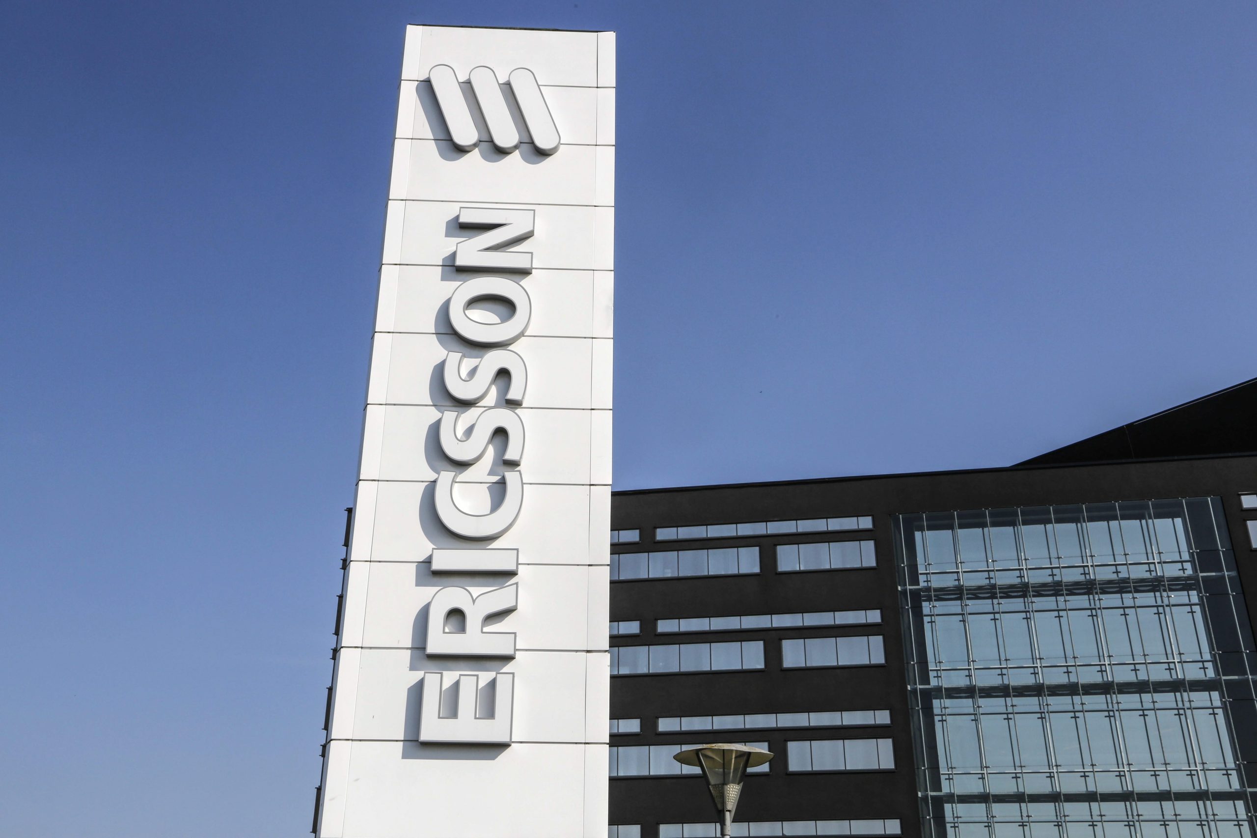 Ericsson paga mil milhões de dólares nos EUA por corrupção