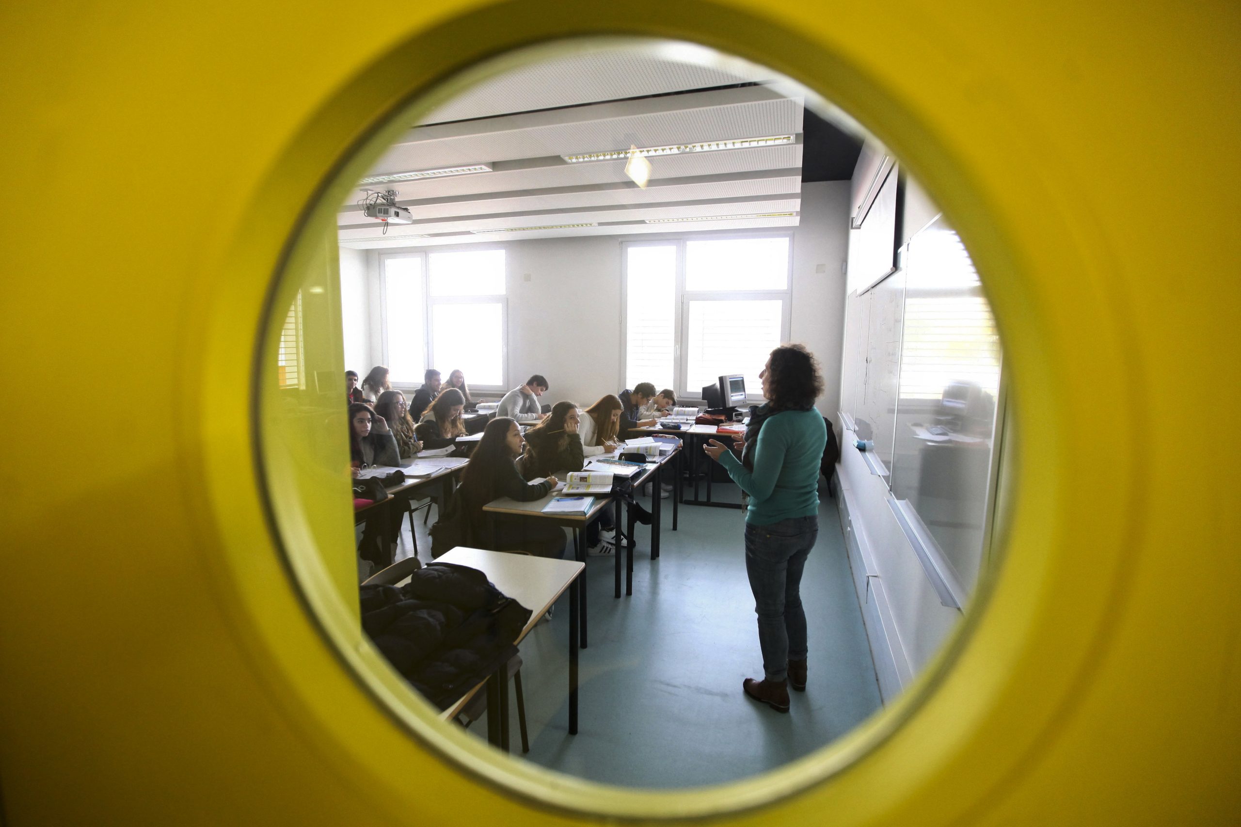 Exames nacionais mantêm regras excecionais antes de novo modelo entrar em vigor