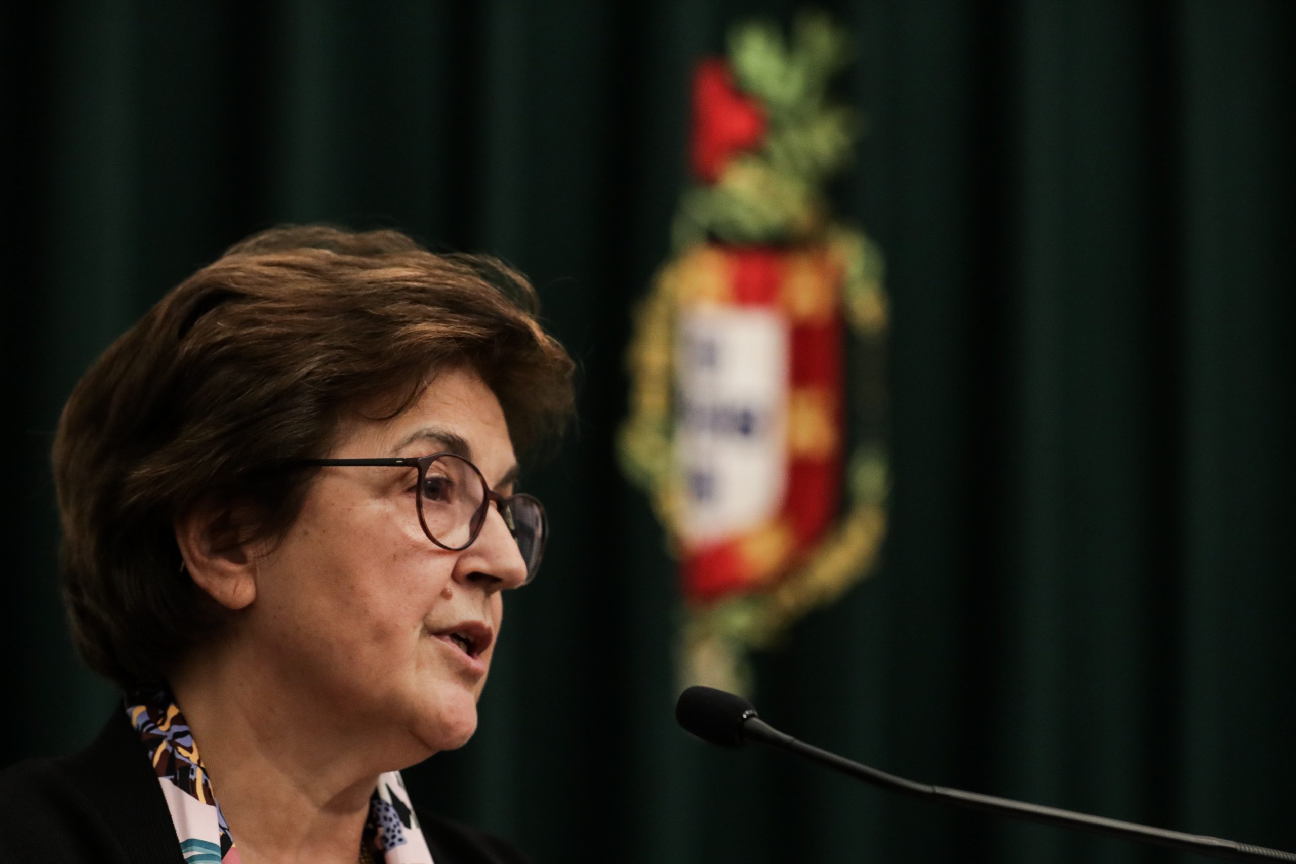 Ana Jorge: “A ministra, logo na primeira reunião, perguntou-me quantas pessoas eu queria despedir”