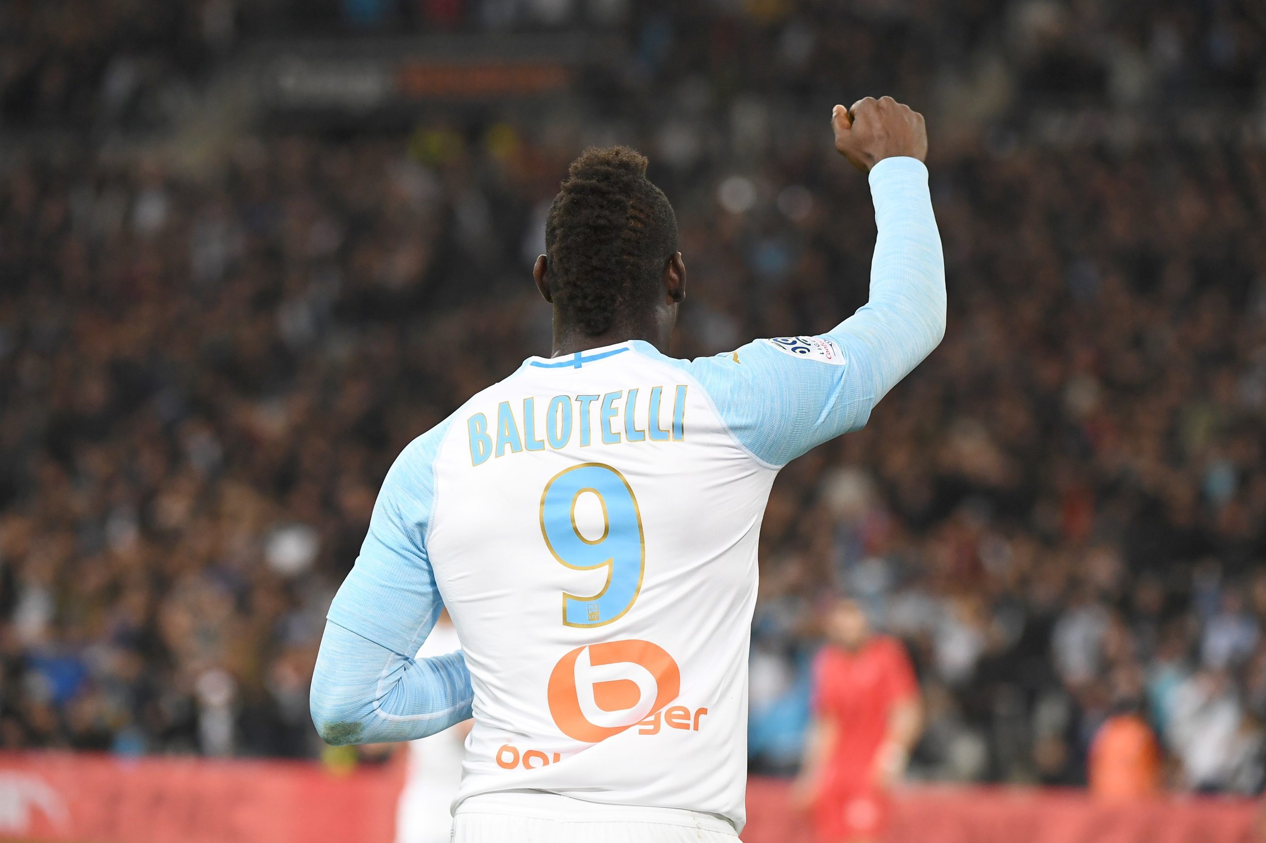 Balotelli dá a vitória ao Marselha na receção à antiga equipa