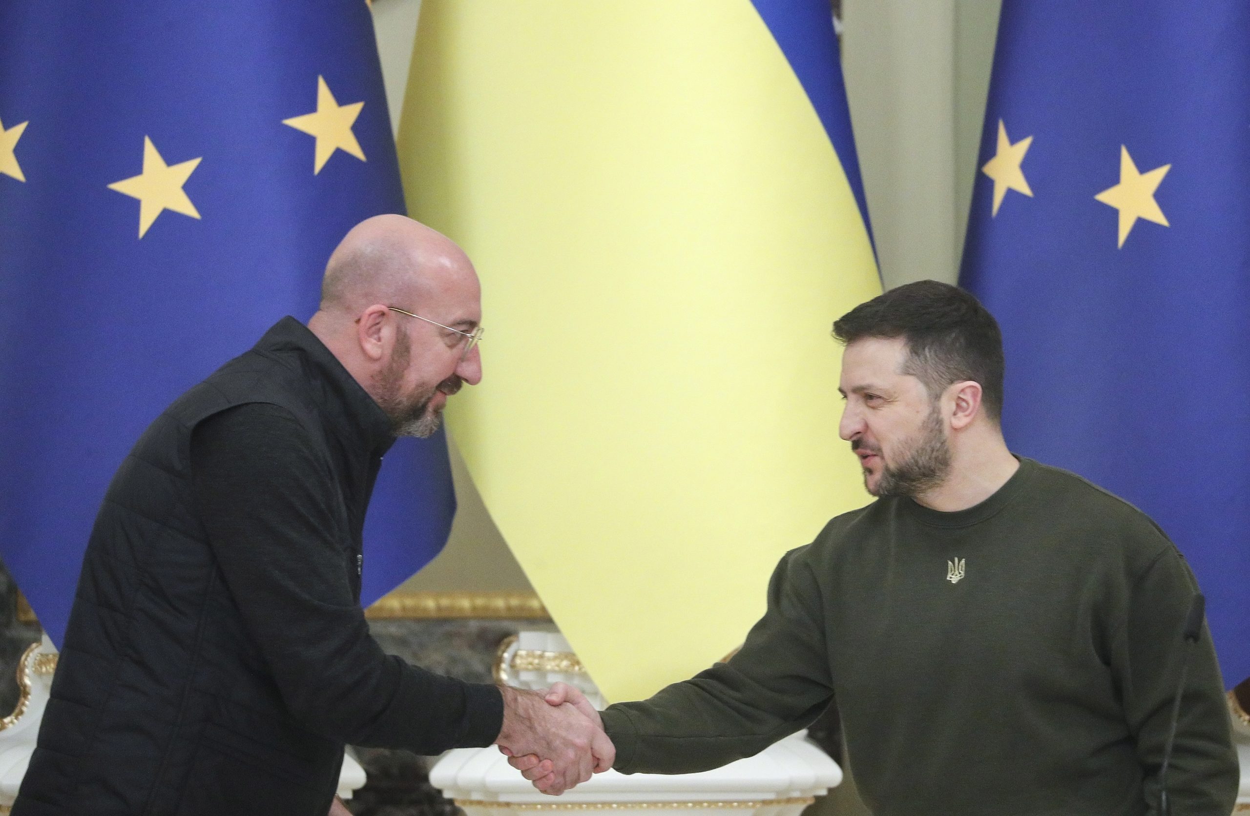“Nós ouvimos a vossa mensagem” sobre a urgência de mais armamento, garante Charles Michel