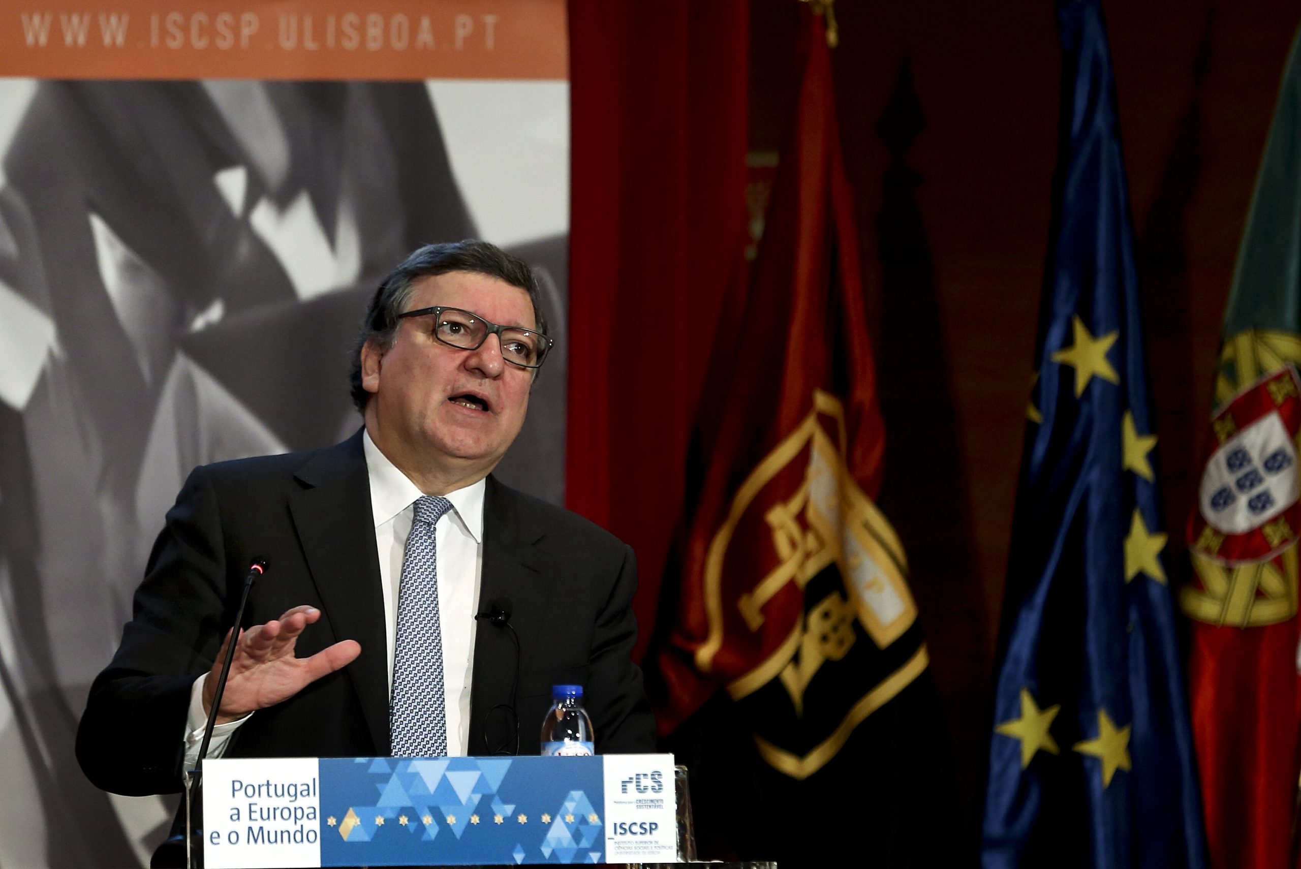 Durão Barroso: União Europeia tem de lidar “de forma mais inteligente” com o tema das migrações