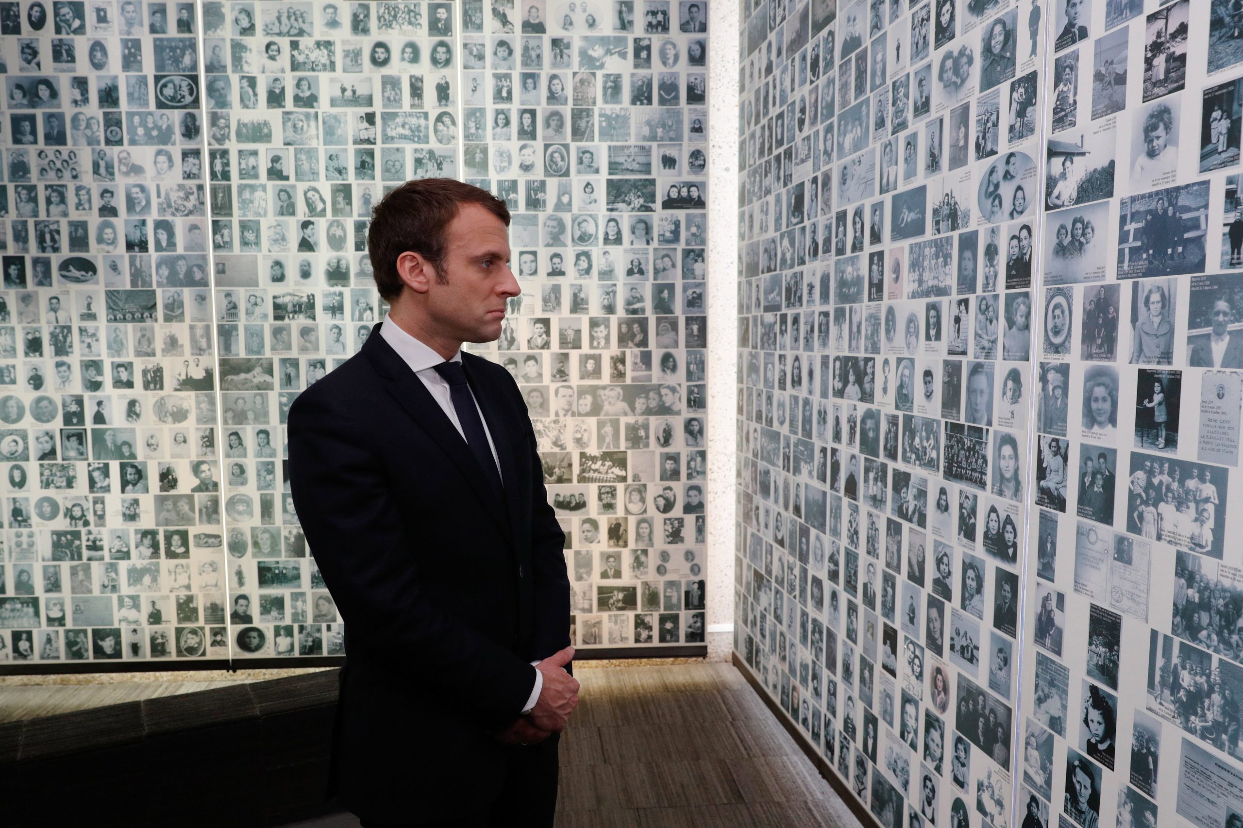 Apoiantes de Mélenchon divididos entre voto em Macron e voto em branco