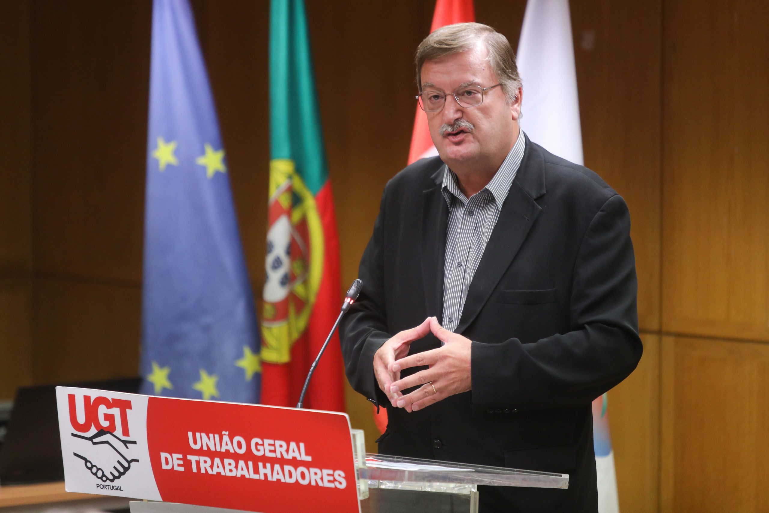 Líder da UGT desafia António Costa a cumprir expectativas dos professores
