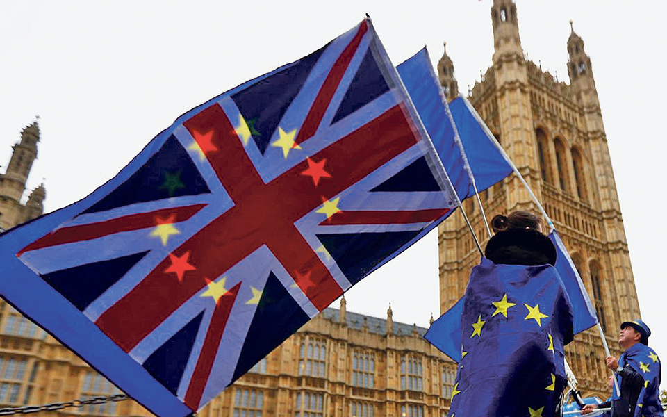 Brexit: Governo britânico encoraja portugueses elegíveis a pedirem residência no Reino Unido