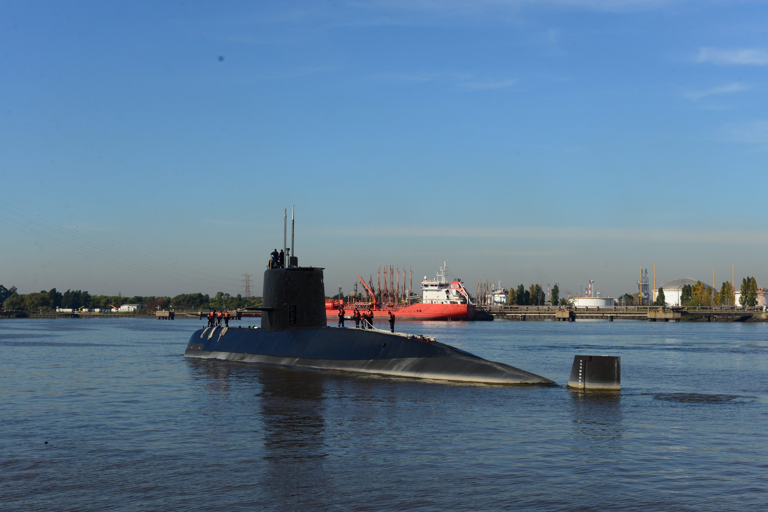 Marinha argentina duvida de contactos do submarino desaparecido
