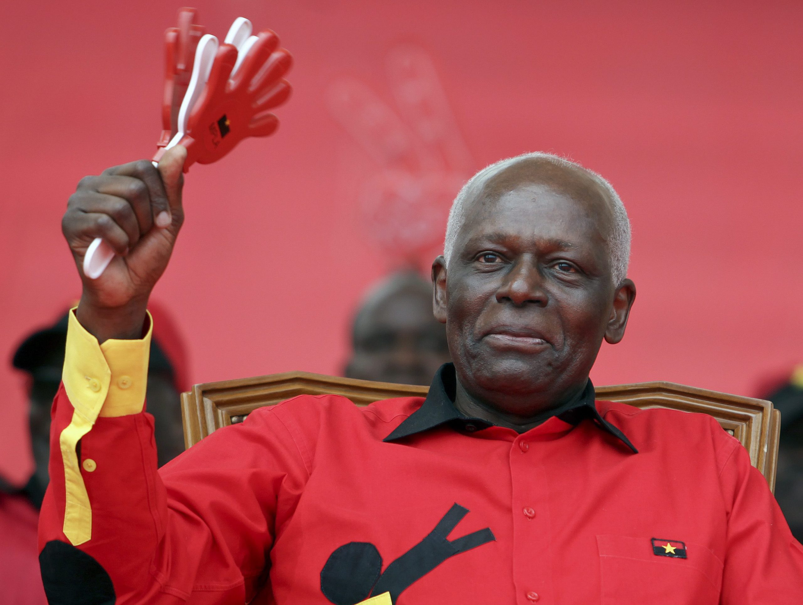 “O que está em discussão não é apenas a entrega de um cadáver”. Como a morte de José Eduardo dos Santos pode ditar o futuro político de Angola