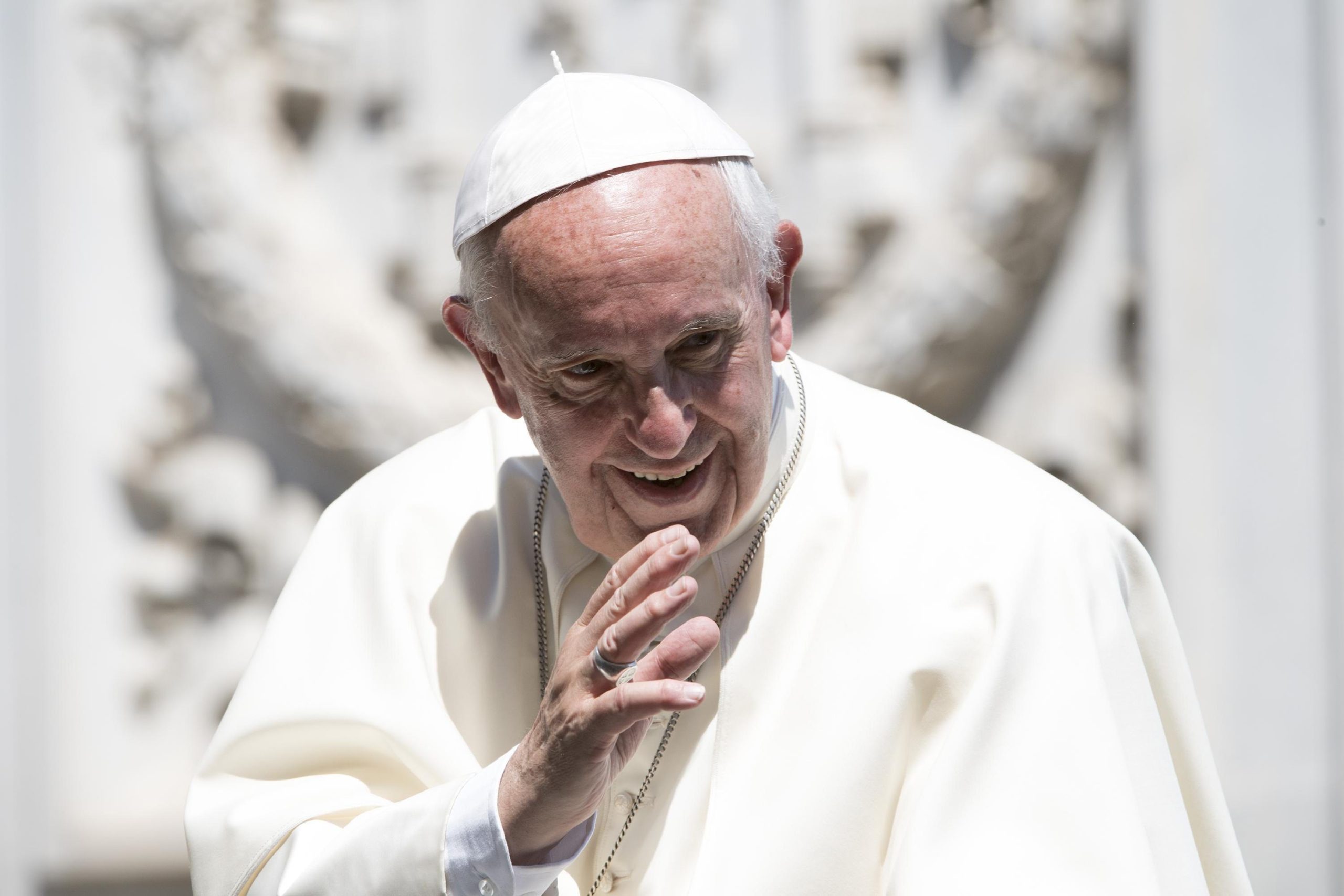 Papa convida a imitar Santo António, “este antigo santo, mas tão moderno e engenhoso”