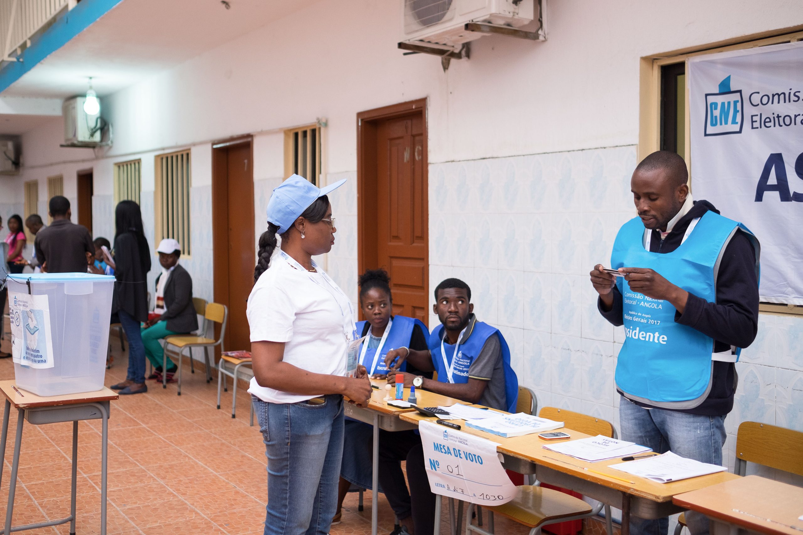 Angola: Comissão Nacional Eleitoral satisfeita com votação em clima de serenidade nas eleições