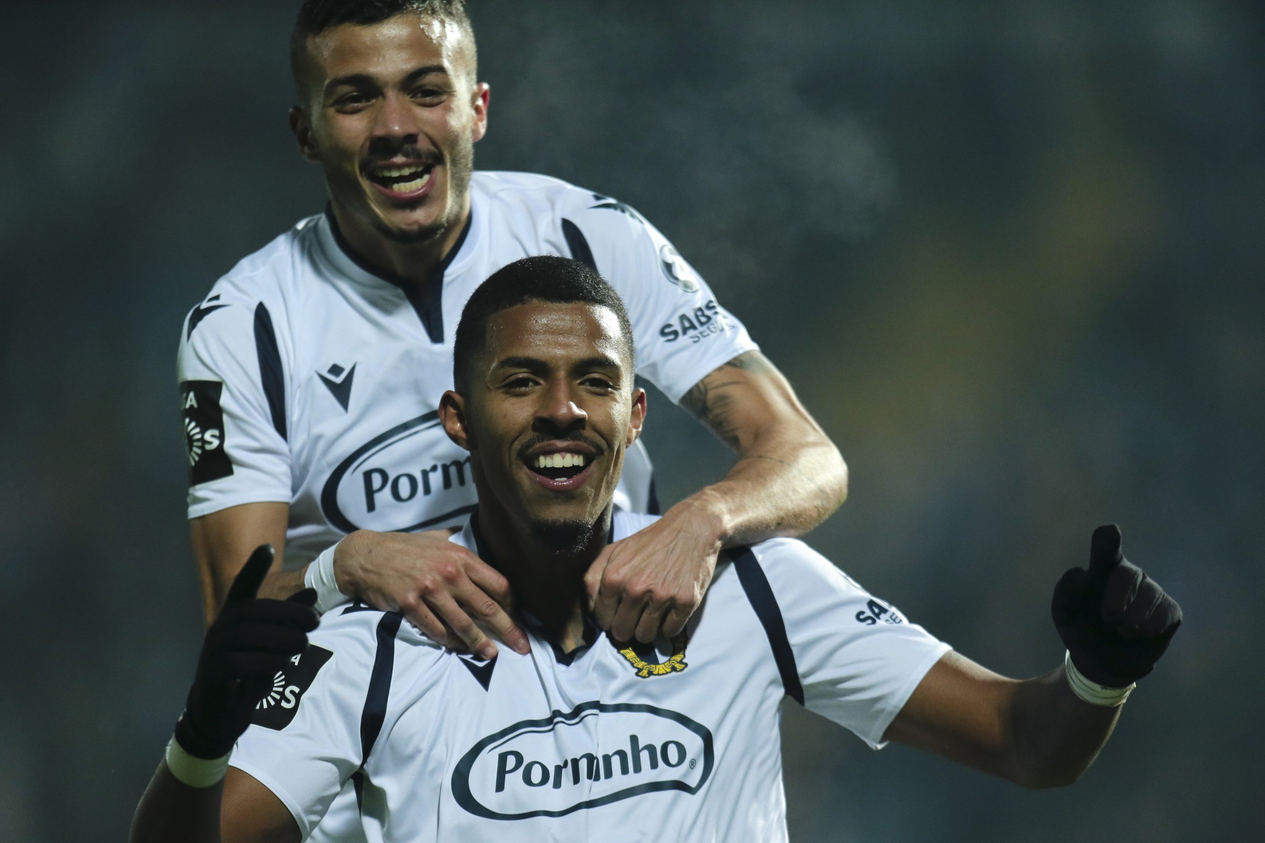 Famalicão vence Vitória de Setúbal e sobe ao terceiro lugar da I Liga