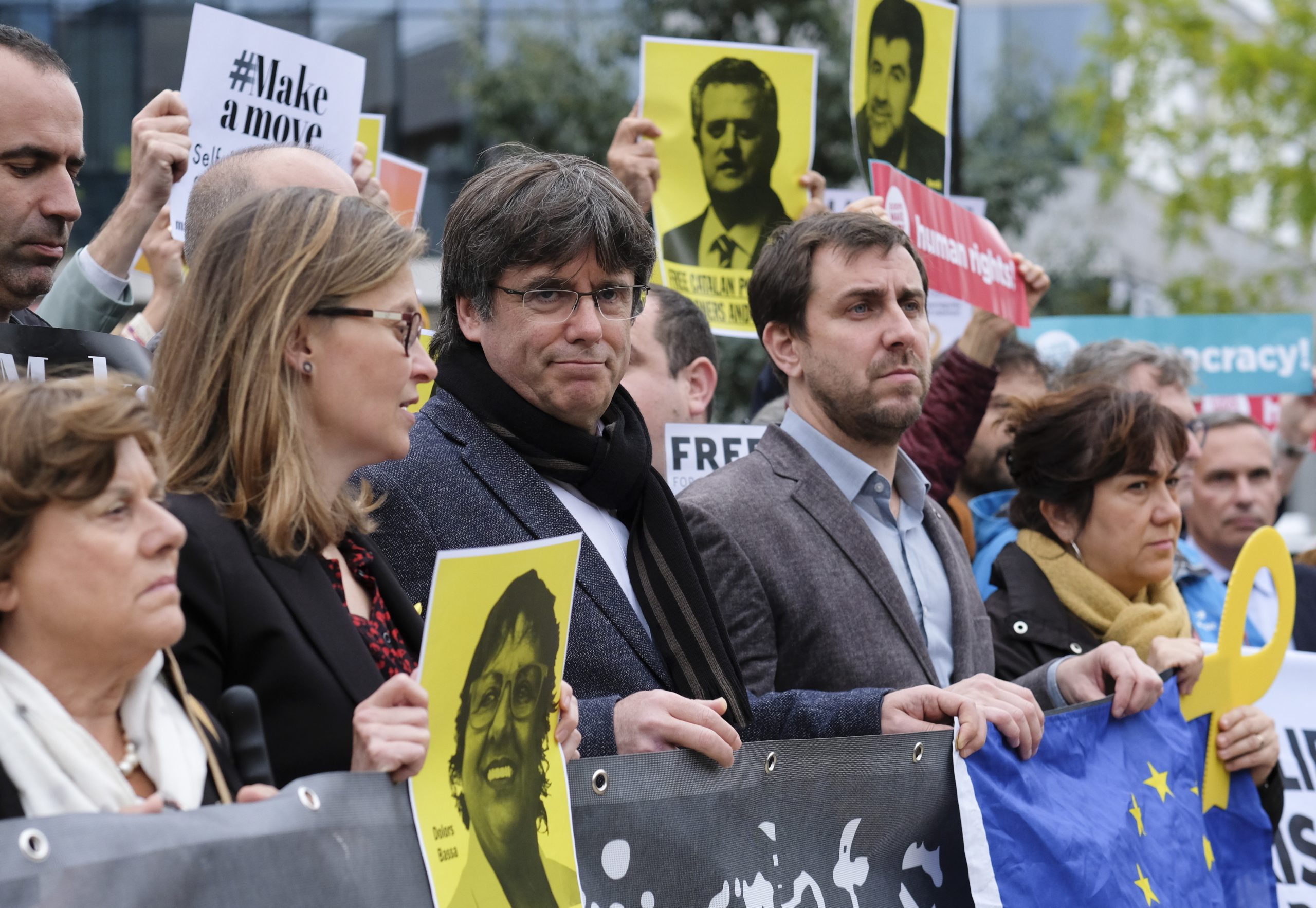 “Deslealdade”. Carles Puigdemont critica reunião para baixar a tensão que não contou com a presença do “Juntos pela Catalunha”