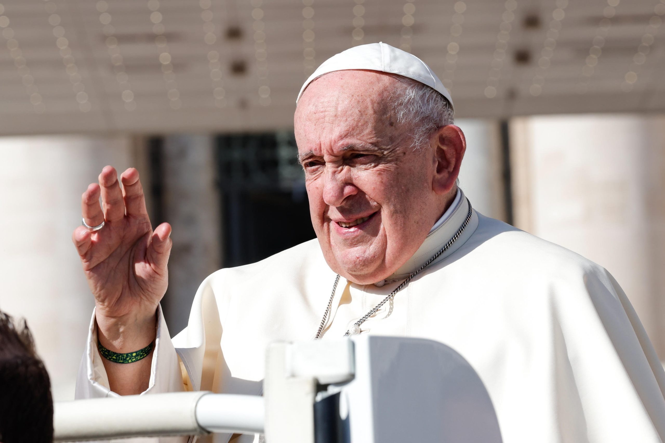 Papa comunica com Gaza e diz que está a fazer o possível pela paz