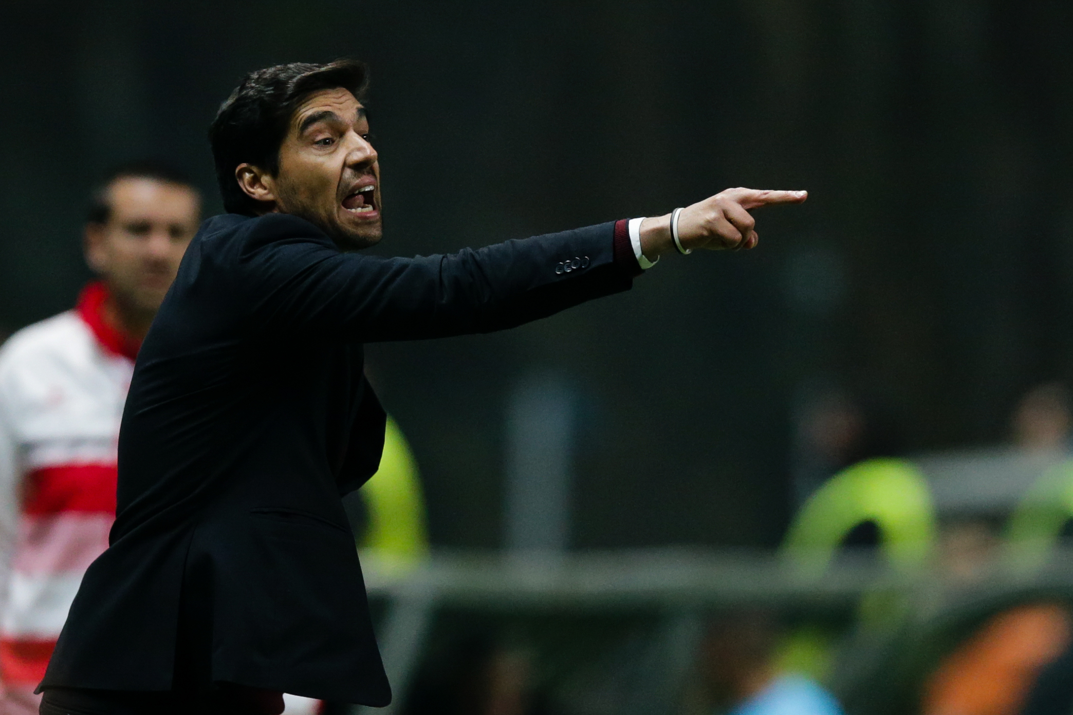 Terceiro lugar é cenário desde o primeiro dia, diz Abel Ferreira