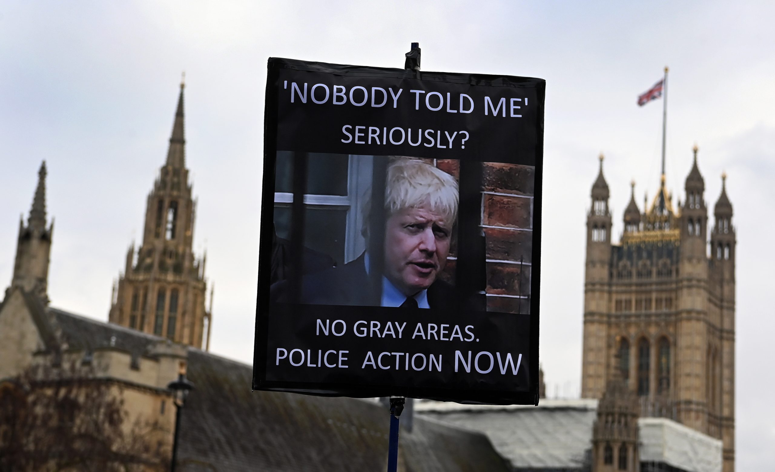 Boris Johnson teve festa de aniversário durante confinamento