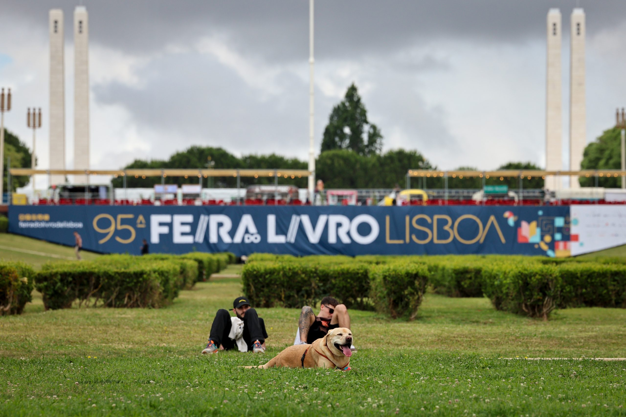 Revisão do preço fixo do livro e homenagem a Pedro Sobral marcam abertura da Feira do Livro